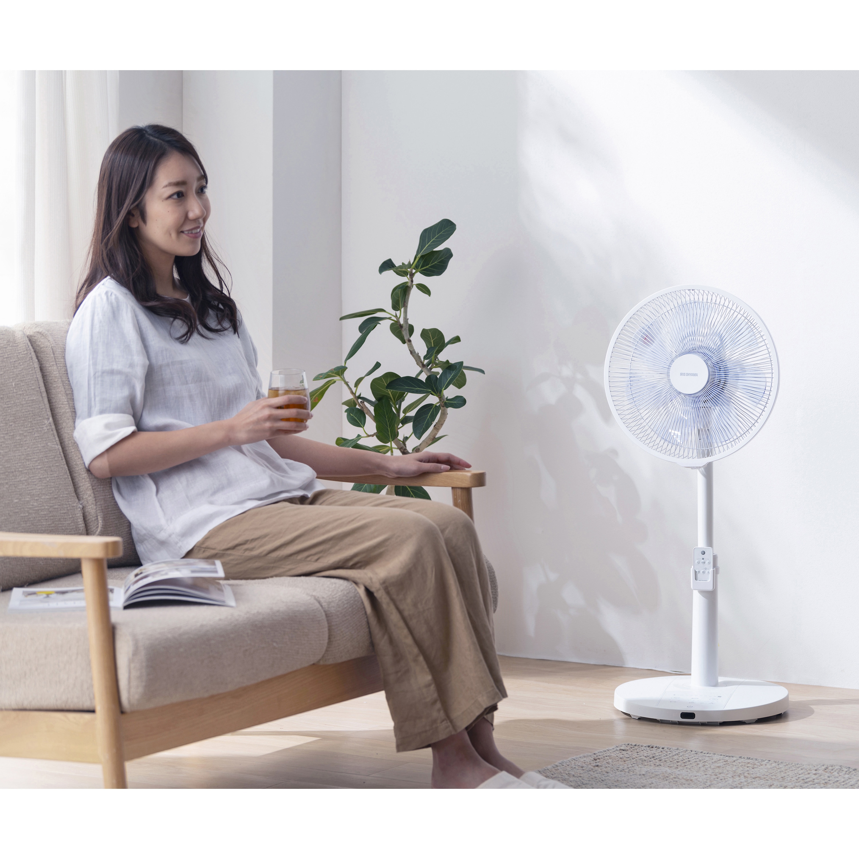 LFD-307L-W リビング扇風機 フルリモコン式 アイリスオーヤマ 幅360mm