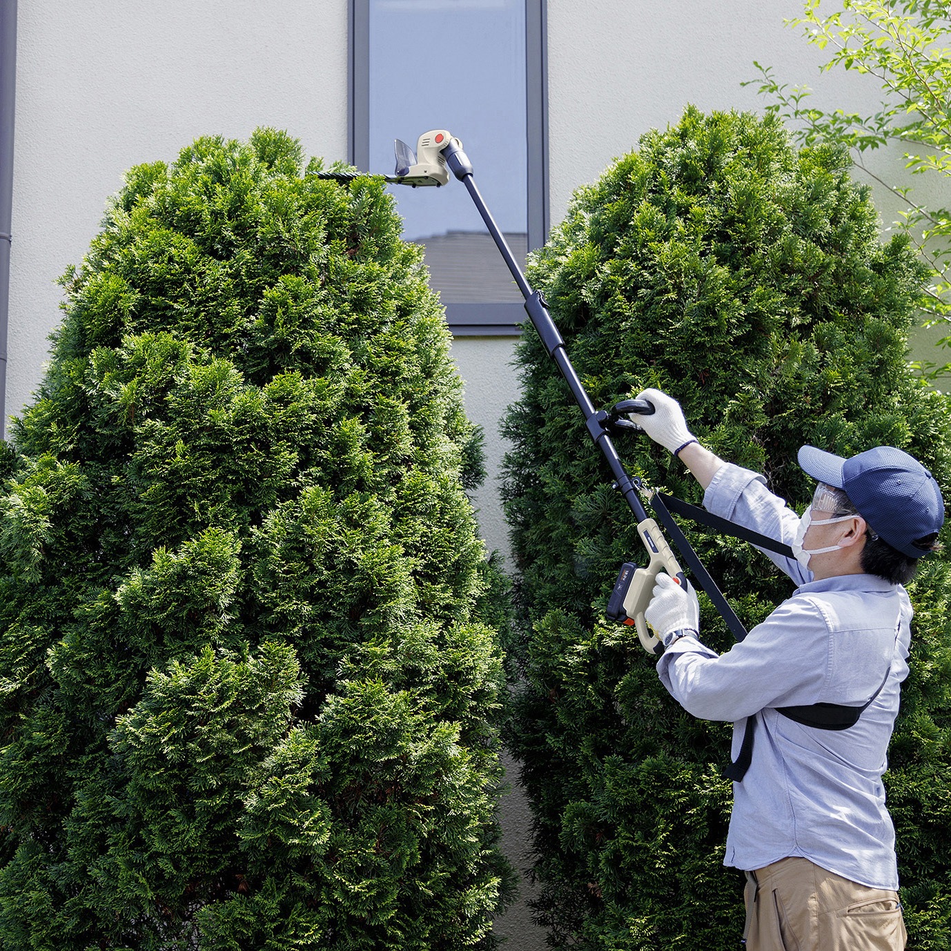 JPHT254TC 【軽量】充電式ポールヘッジトリマー 10.8V アイリス