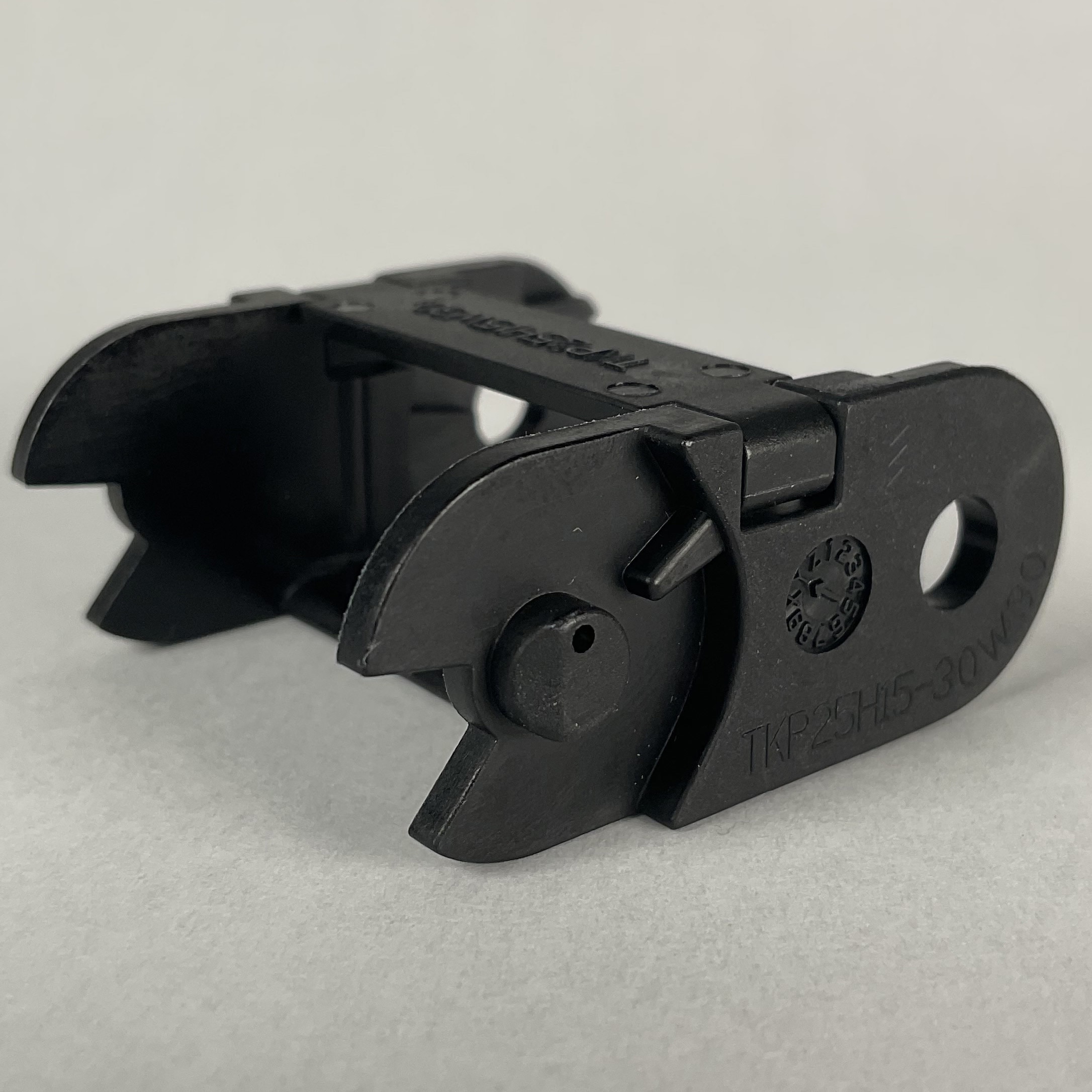 TKP25H15-30W30R28 TKP形 プラケーブルベヤ(TKP25H15形) 1リンク 椿本