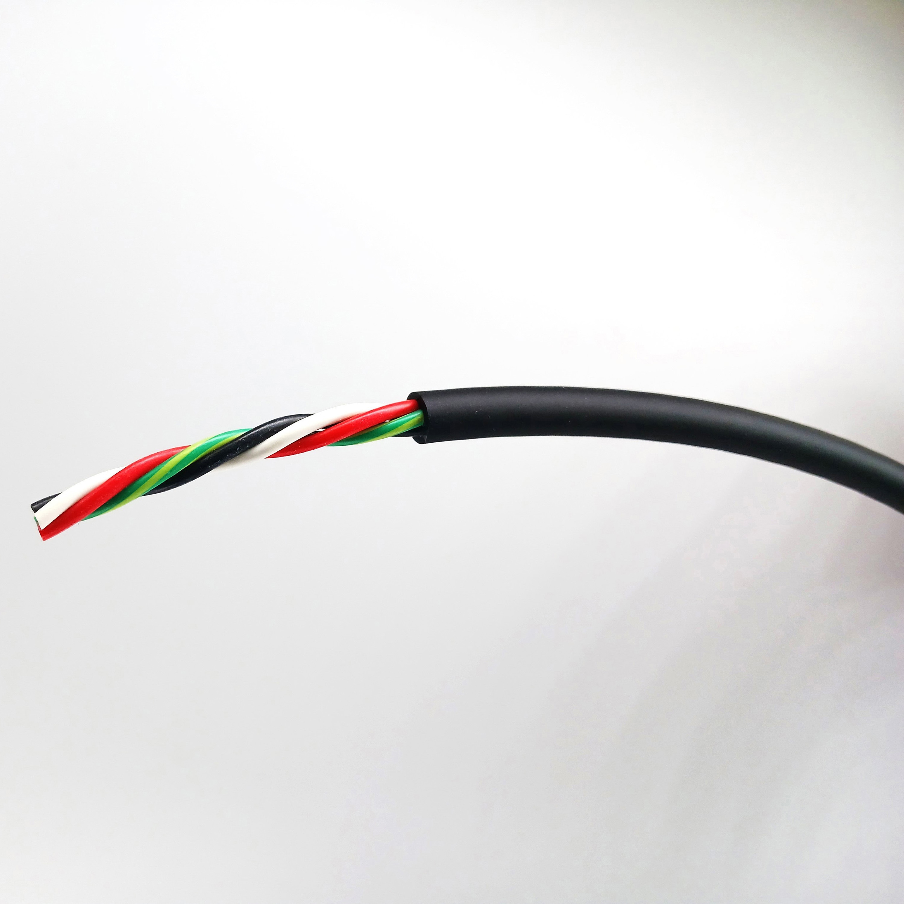 TBF/2517 300V 7X17AWG TBF/2517 300V LF 移動用電子機器配線用