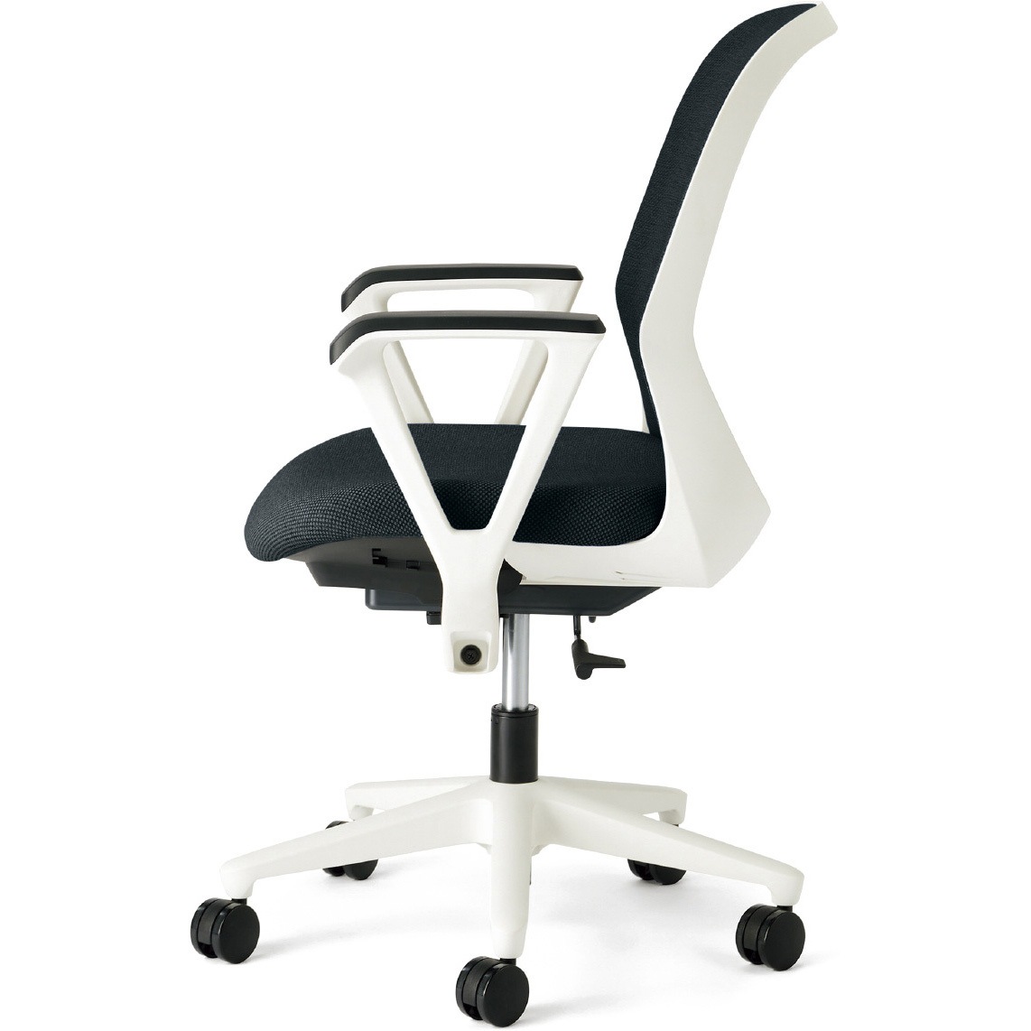 KB-FT50MKL BK チェア Fita2 ホワイトフレーム 樹脂脚 プラス[家具] ループ肘(固定)   KB-FT50MKL BK