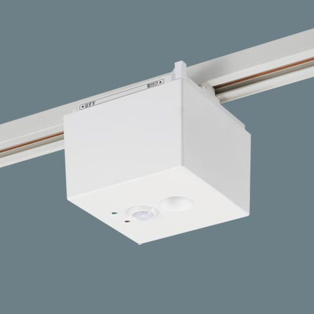 NQ16220W 配線ダクト取付型 リベコムひと明るさセンサ―(中継機能付) LiBecoM(リベコム) Panasonic(パナソニック) 白色 電圧100V 幅□105mm  NQ16220W 22,706円