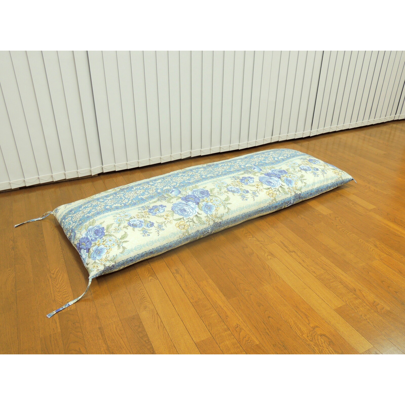 a3434620 <日本製>ワイド&ロングごろ寝長座布団 1枚 ファミリー・ライフ 【通販モノタロウ】