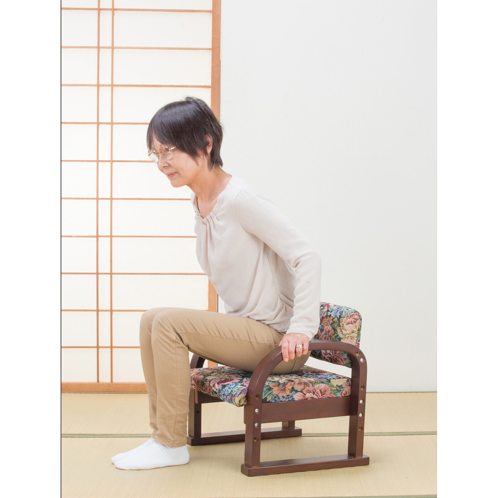 天然木立ち座り楽ちん座椅子 日本製 ファミリー・ライフ 介護椅子