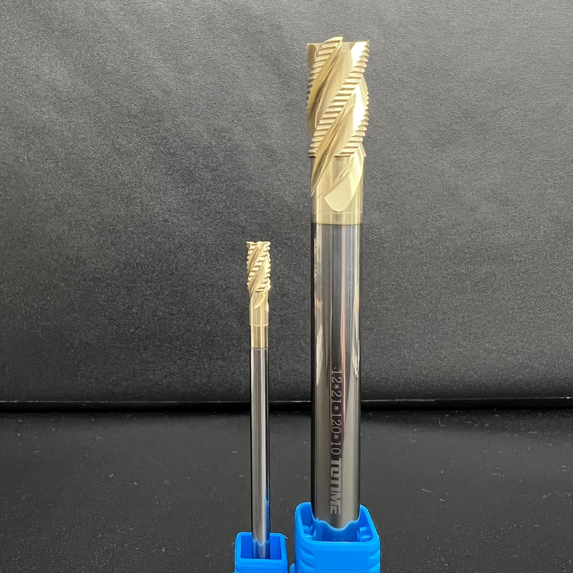 超硬　ラフィングエンドミル　4枚刃　12mm　5本　チタンコーティング　未使用品 超硬 エンドミル 4枚刃 10mm 10本 チタンコーティング 未使用品