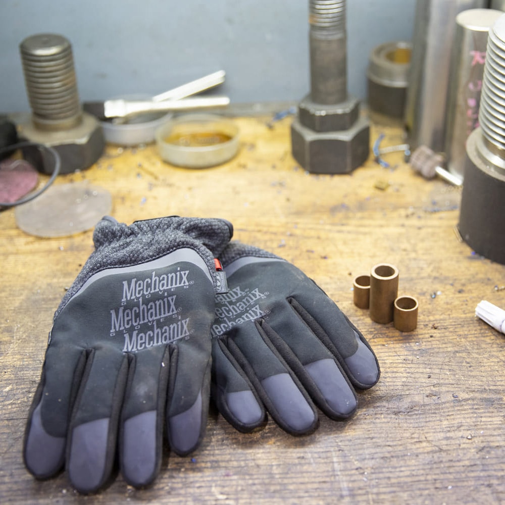 CWKFF-58-010 防寒手袋ファストフィット MECHANIX WEAR 黒/グレー色