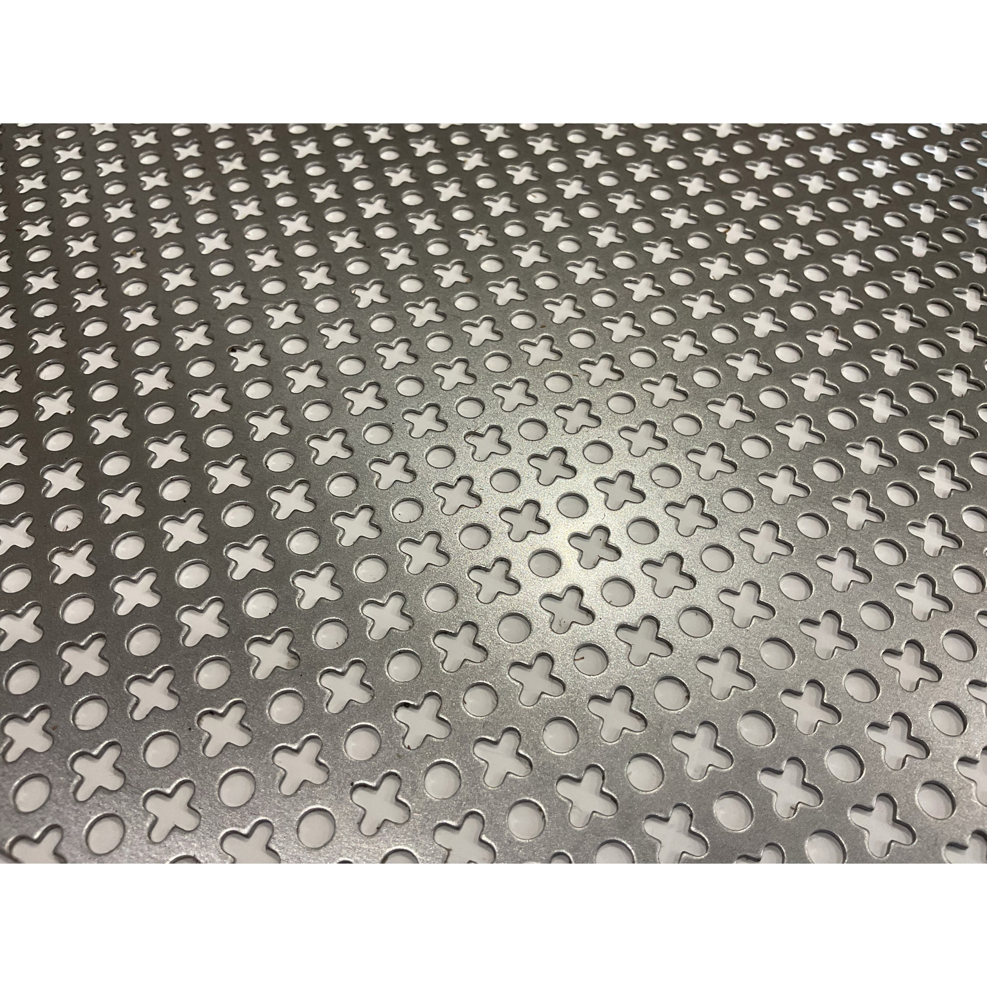 SPCC1.6-450X450 鉄パンチングメタル TRUSCO 厚さ1.6mm幅450mm長さ