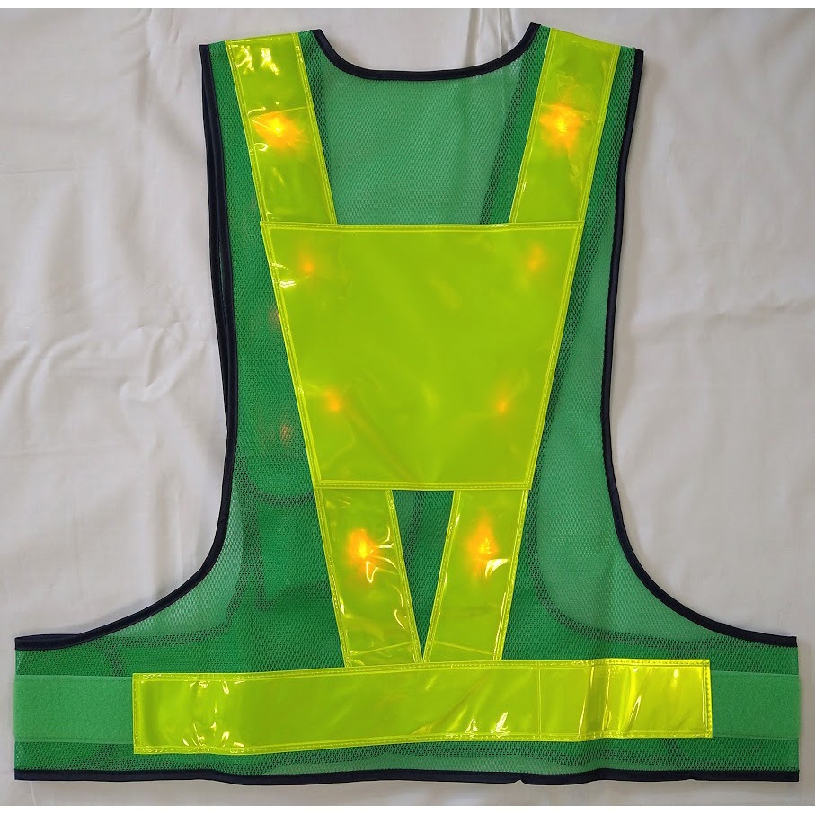 LED-GL(T) 赤LEDベスト台形シート付 エース神戸 (背面)逆A型タイプ テープ地色:黄 色(本体)緑 フリーサイズ