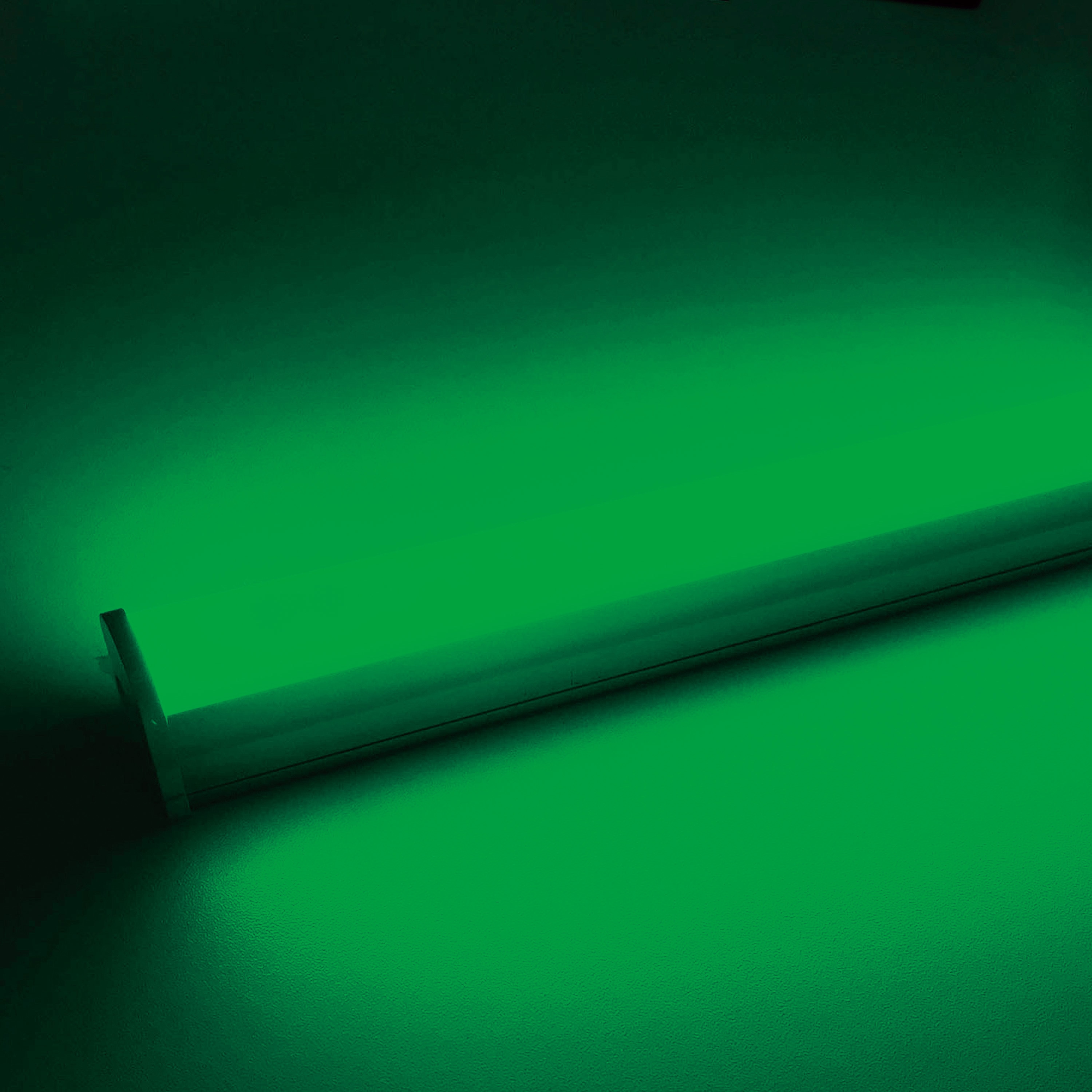 TLSML300NAGF トライト LEDシームレス照明 光源色：青・赤・緑・黄 トライト 電源AC100～200-V   TLSML300NAGF 6,018円