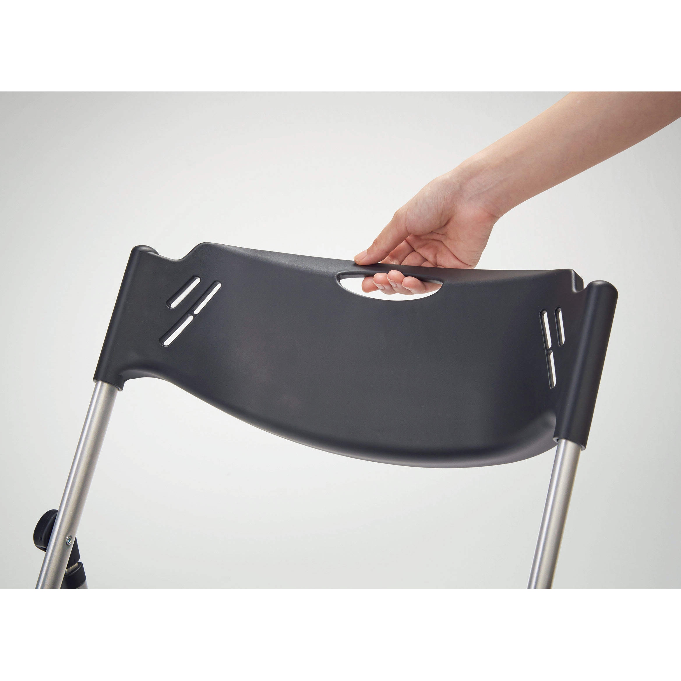 ライオン イタリア製アンティーク折りたたみ椅子 シックな折りたたみ椅子の販売 | アンティーク家具・雑貨のお店