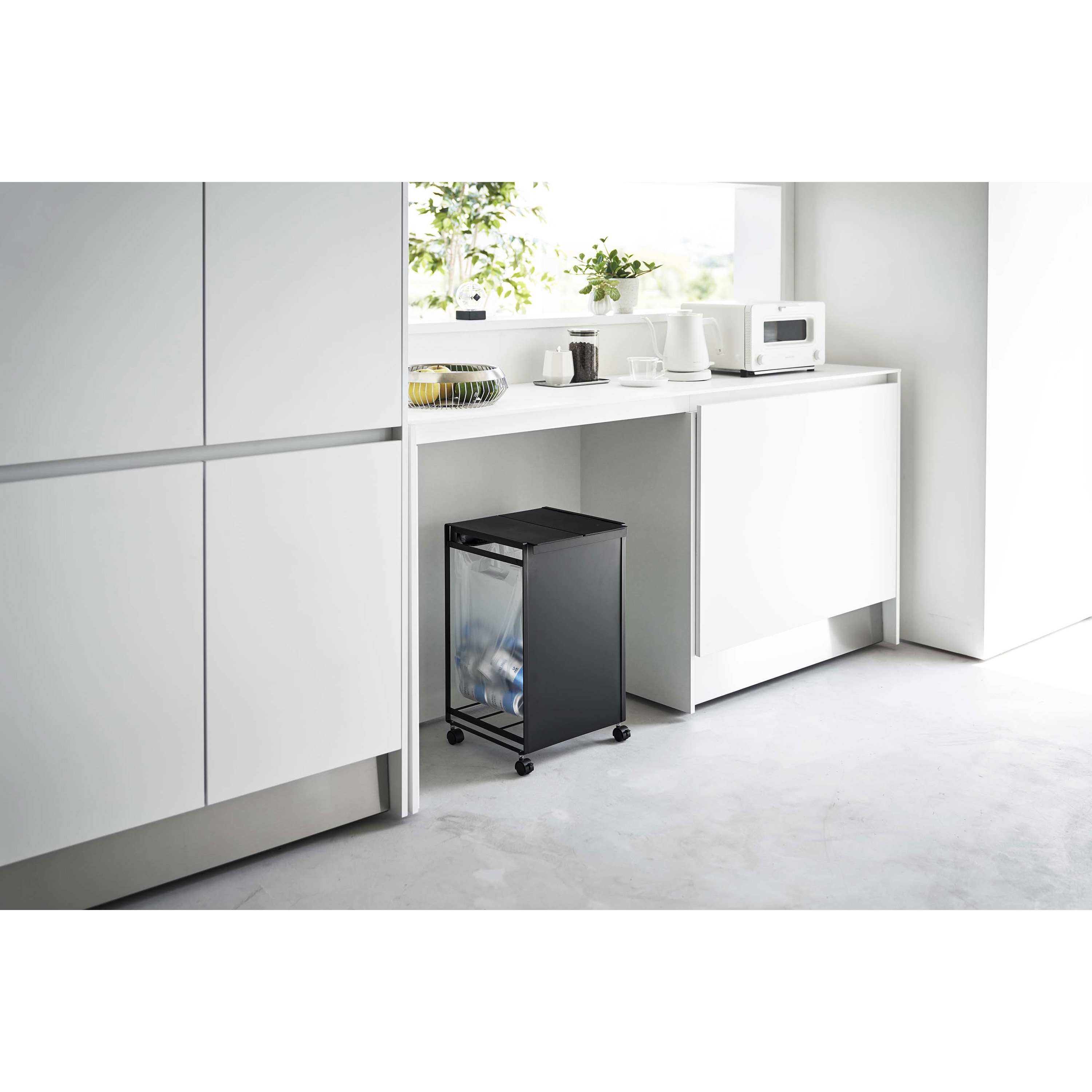 5976 蓋付き目隠し分別ダストワゴン タワー 2分別 山崎実業 ブラック色