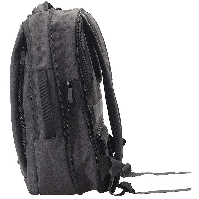 エツミ ピークビズ バックパック22 13.3型対応 ブラック VPEAK-22BK 1個