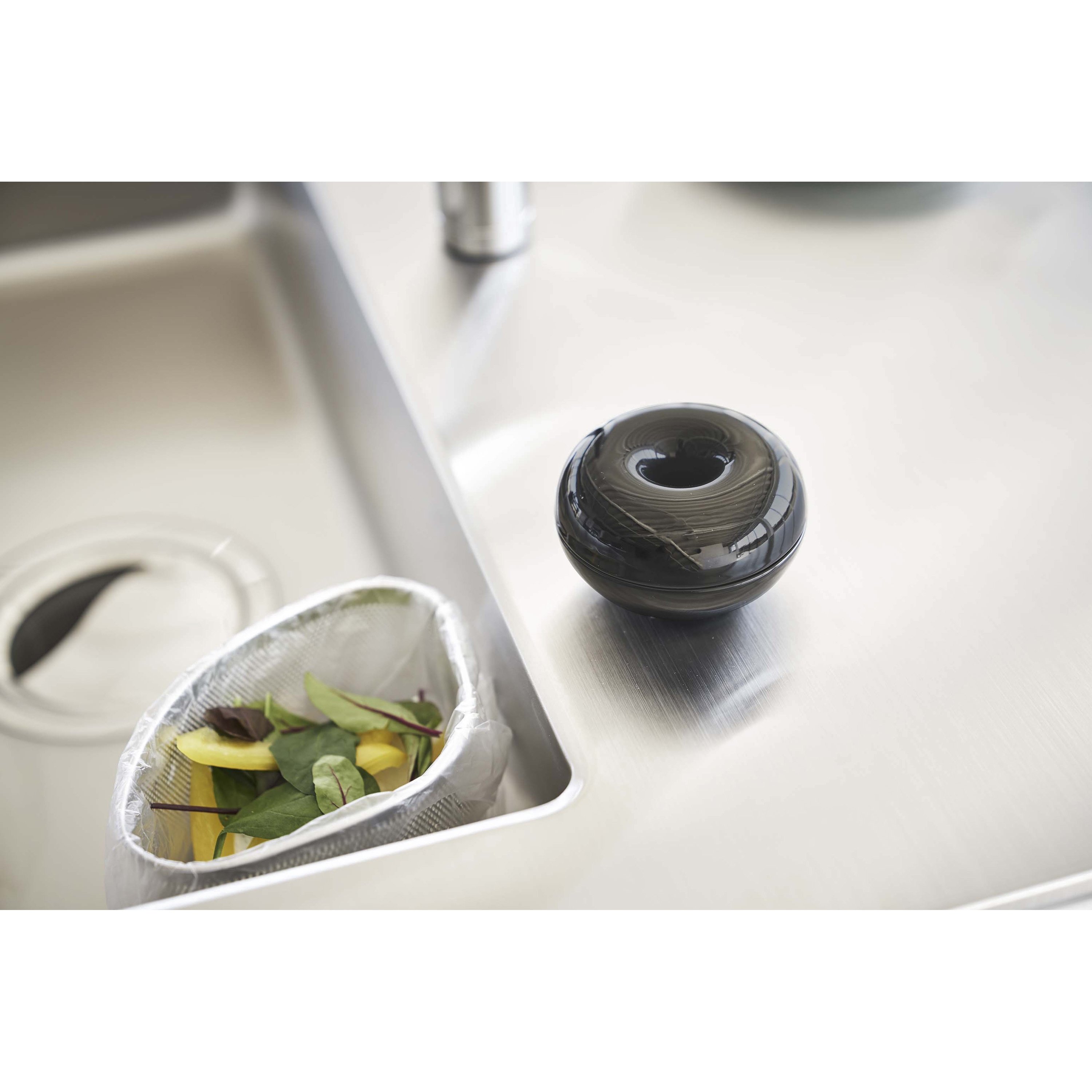 5741 tower タワー コバエ&消臭ポット 山崎実業 ブラック色 1個