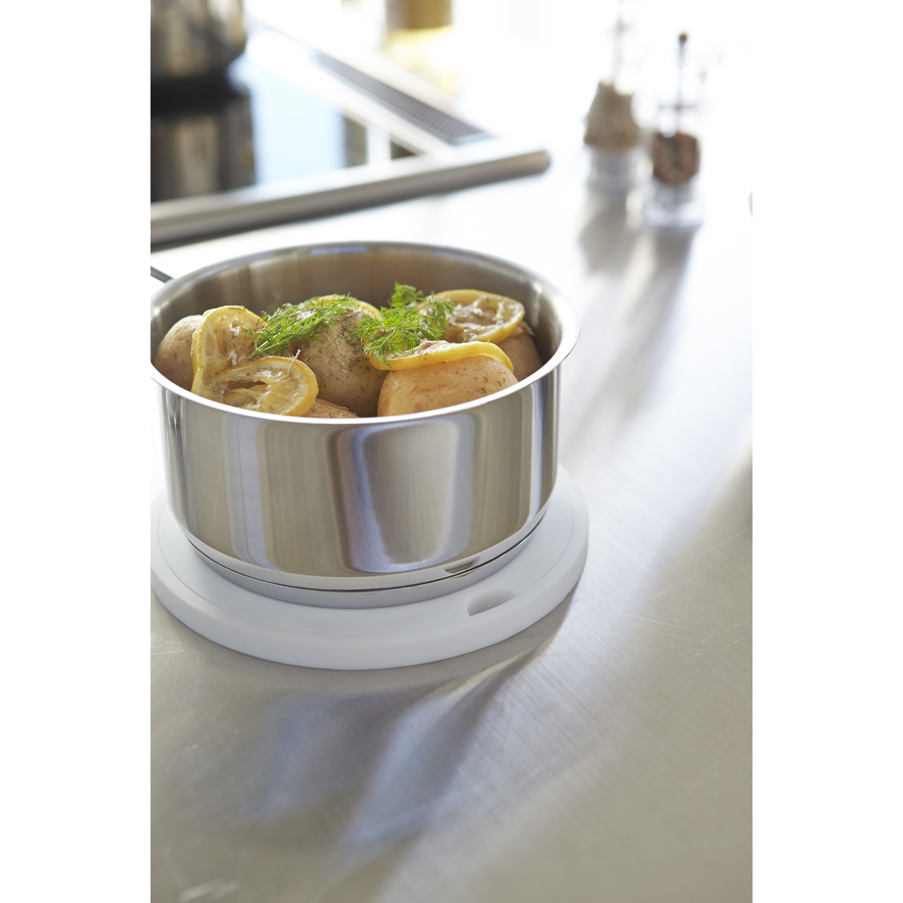 2954 シリコン鍋敷き タワー 丸型 山崎実業 ホワイト色 - 【通販