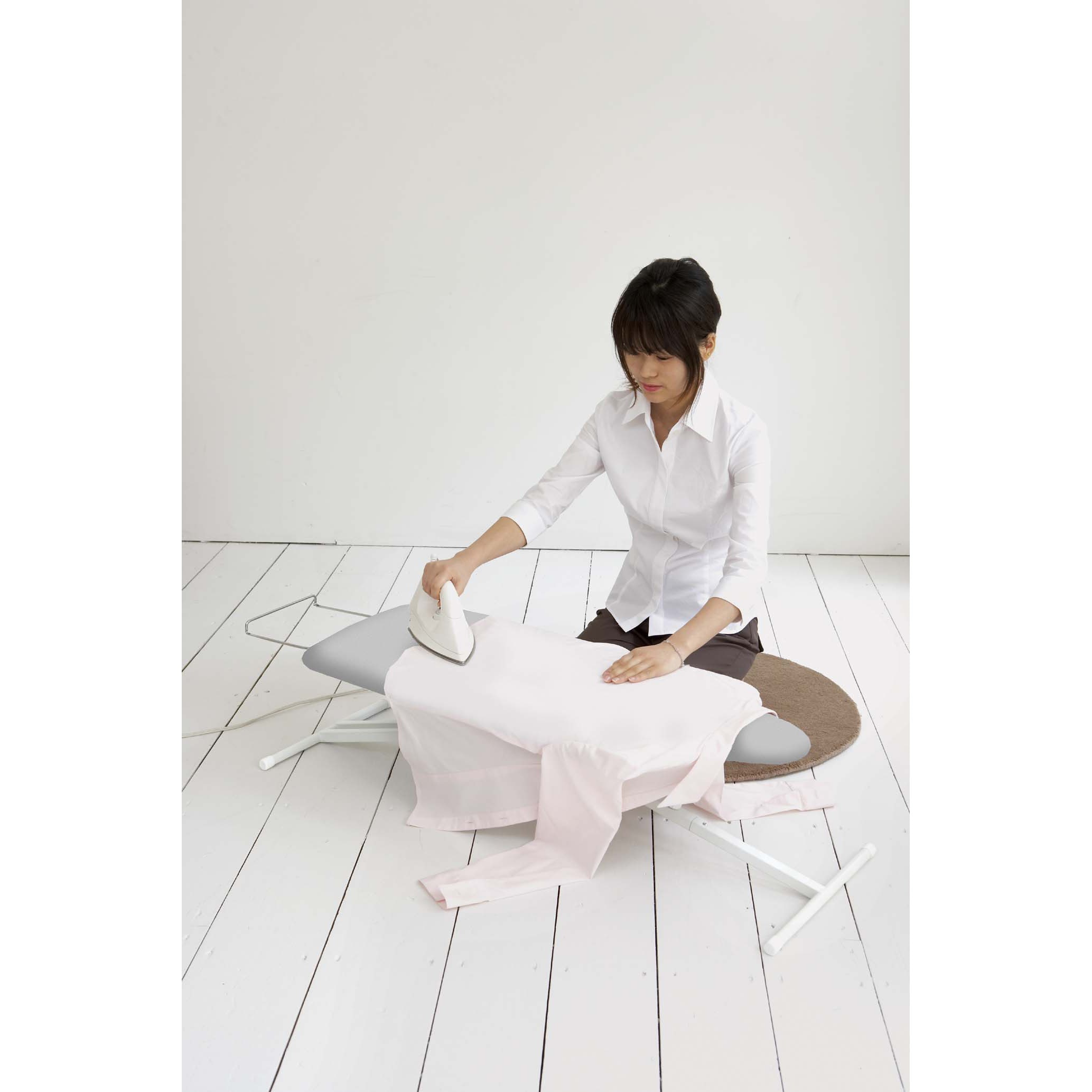 7317 スタンド式人体型アイロン台 1個 山崎実業 【通販モノタロウ】 7317 スタンド式人体型アイロン台 1個 山崎実業 【通販モノタロウ】