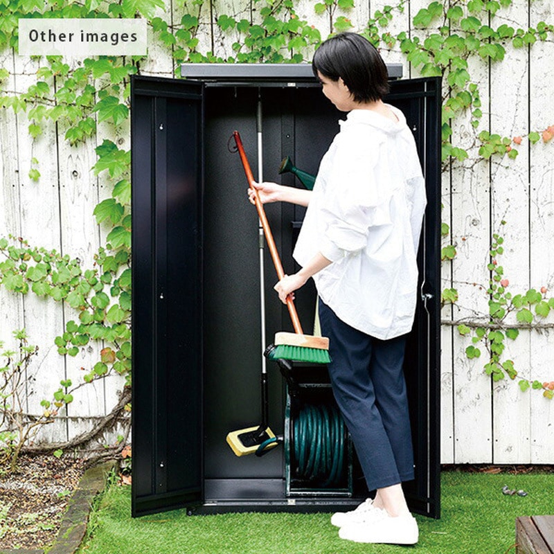 【momikae】　【新品未開封、匿名配送】樹脂製屋外収納庫 880L物置 ISM-750(BK) 多用途ロッカー 収納庫 物置 屋外使用可 YAMAZEN(山善