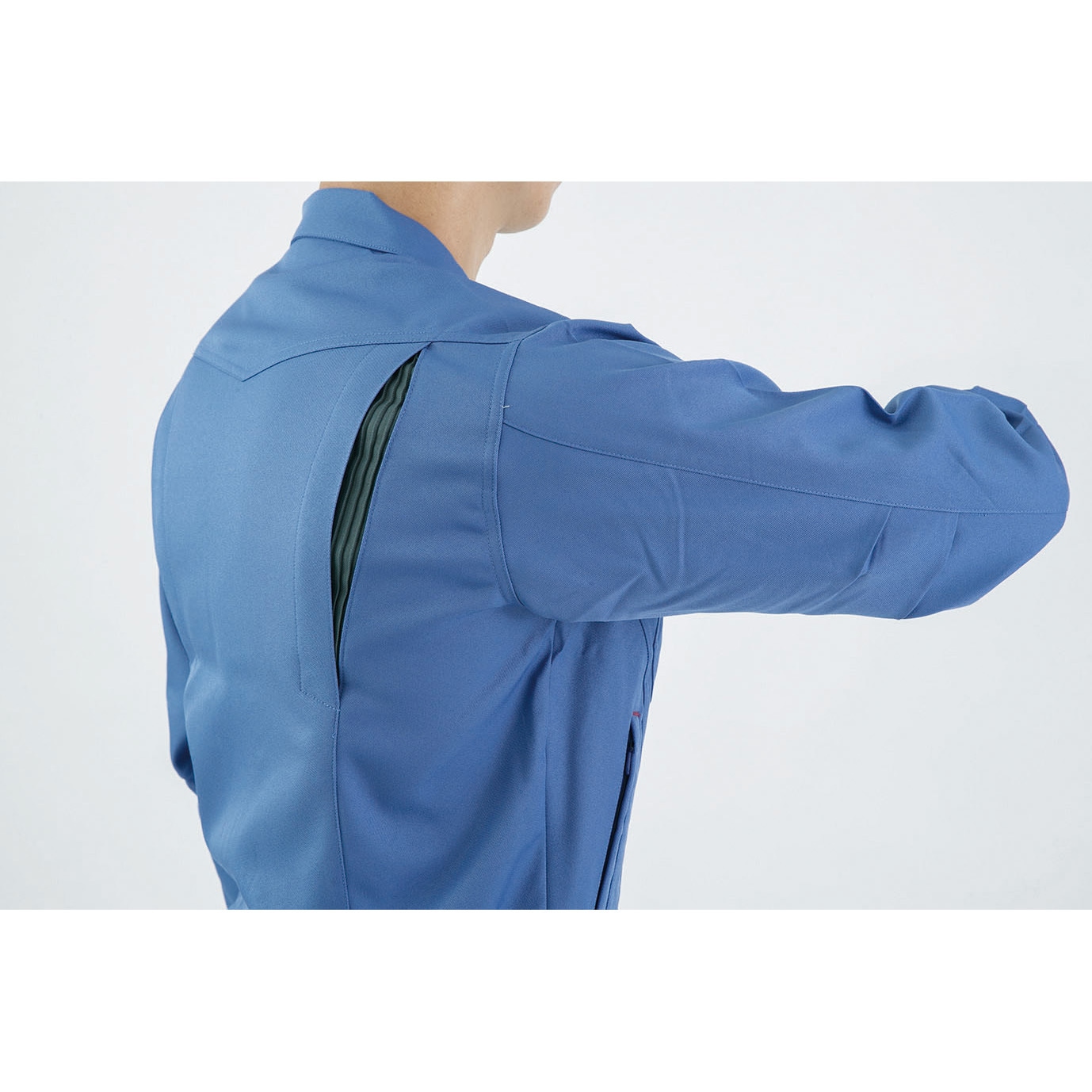 1600 トリプルファイブブルゾン 1600 ジーベック 混率(%):ポリエステル90・綿10 裏綿ツイル シルバーグレー色 M着丈63cm