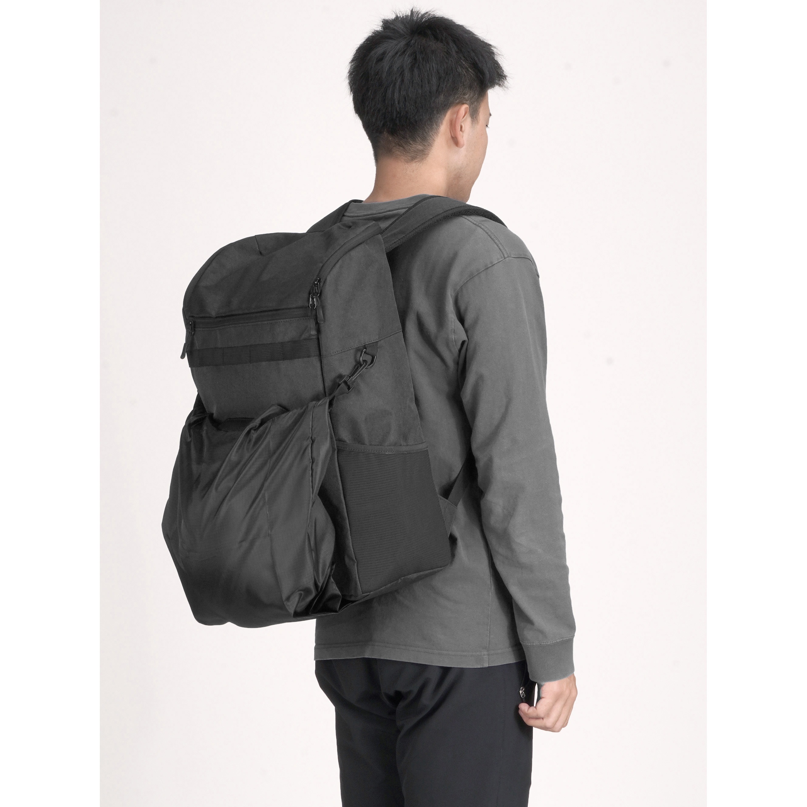9125 バックパック30L 9125 カジメイク ブラック色 【通販モノタロウ】