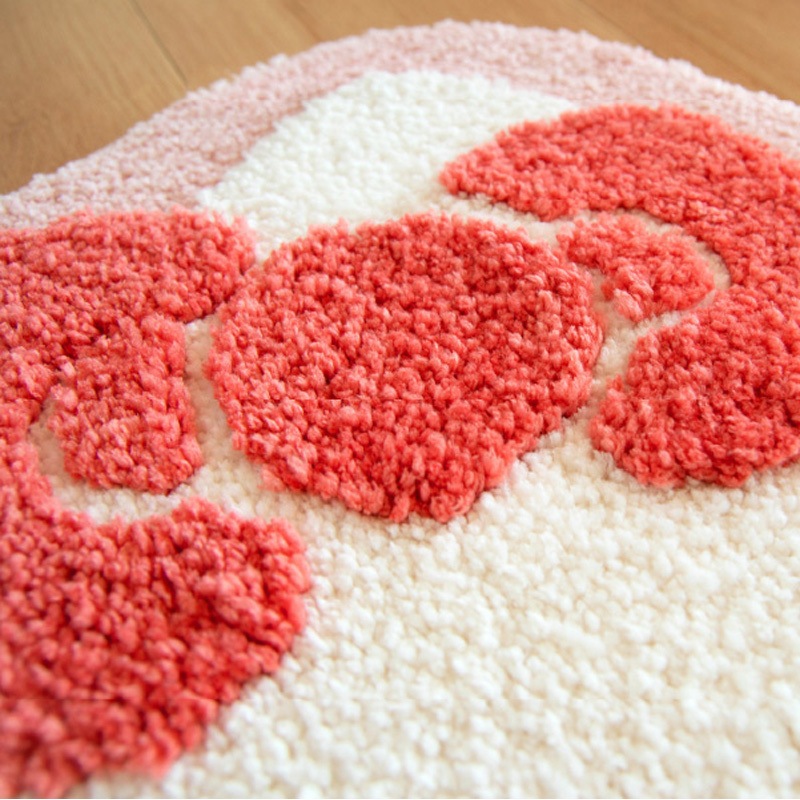 サンリオキャラクターズ 洗えるマット オカ キティ色 - 【通販モノタロウ】