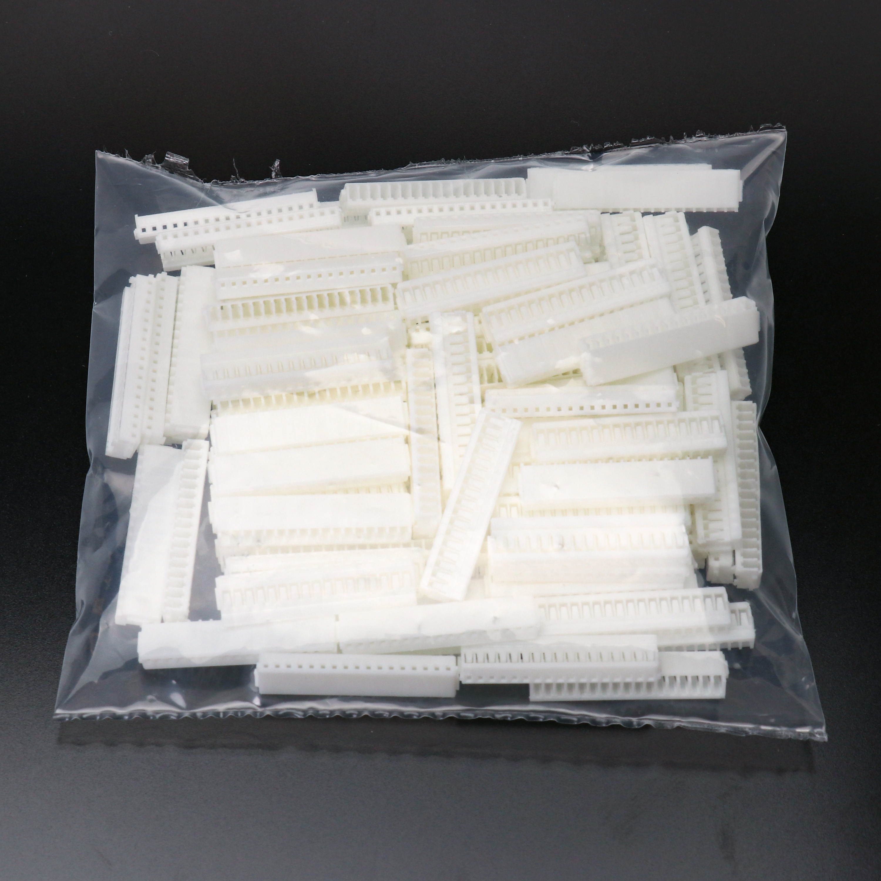 1-353908-7 ミニ CT コネクタ TE Connectivity Japan(旧