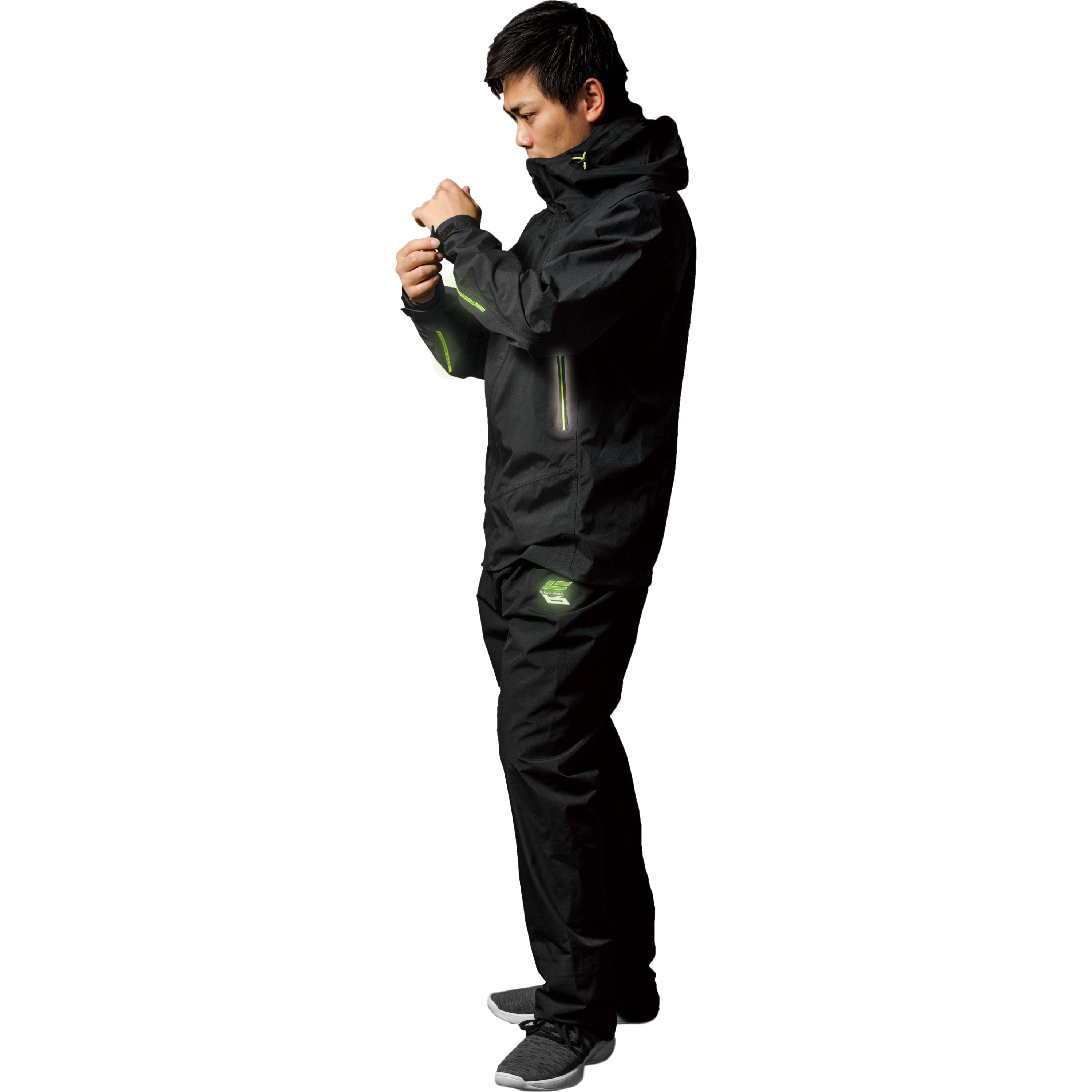 EXCEED DARKNESS Lサイズ（59-60cm） 新品　【送料込】 EXCEED DARKNESS Lサイズ（59-60cm） 新品 【送料込】 Amazon