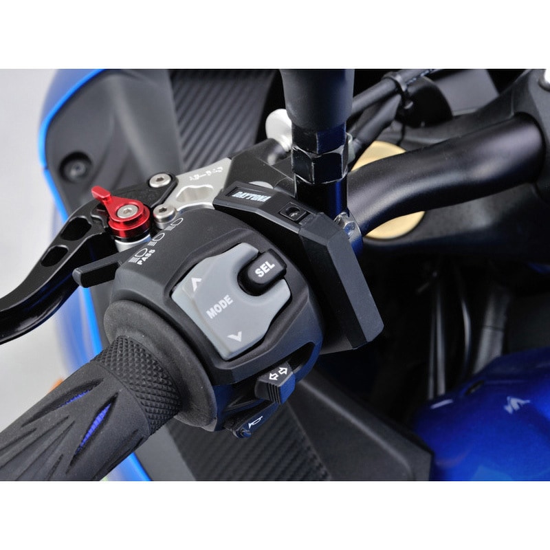 98437 バイク専用電源スレンダーUSB 1ポート2.4A 1セット DAYTONA