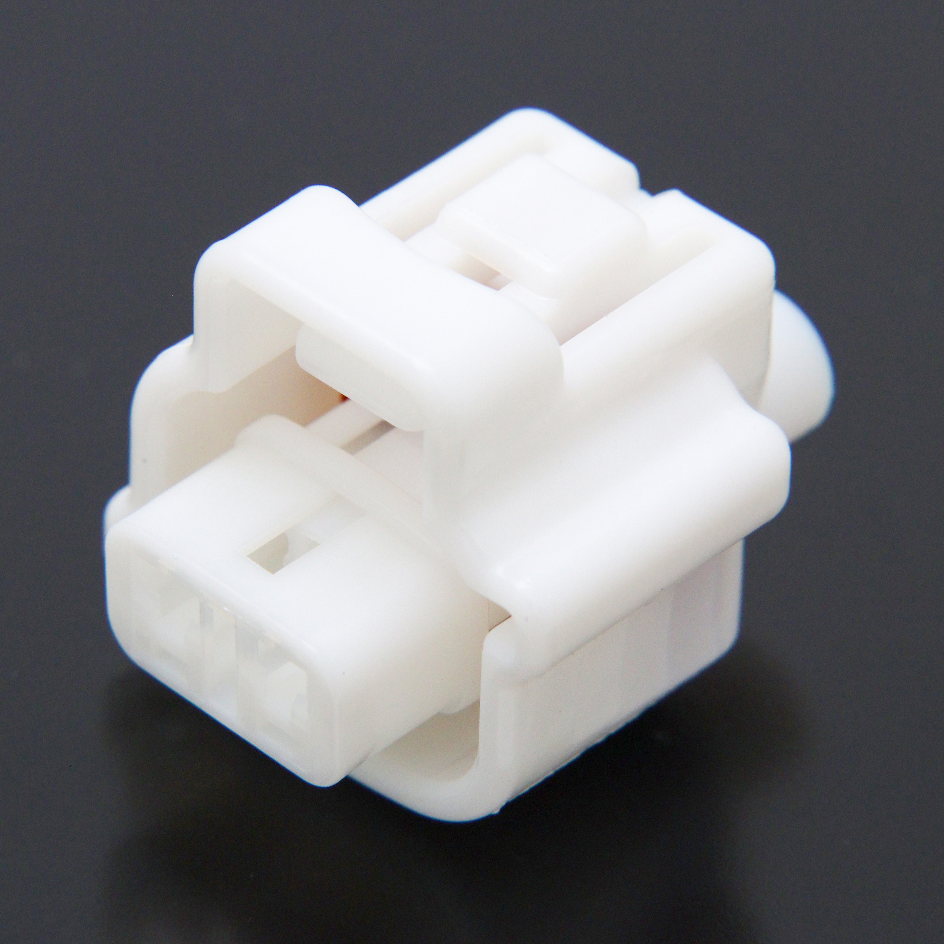 90980-11019 (90980)ハウジング， コネクタ 1個 ダイハツ 【通販