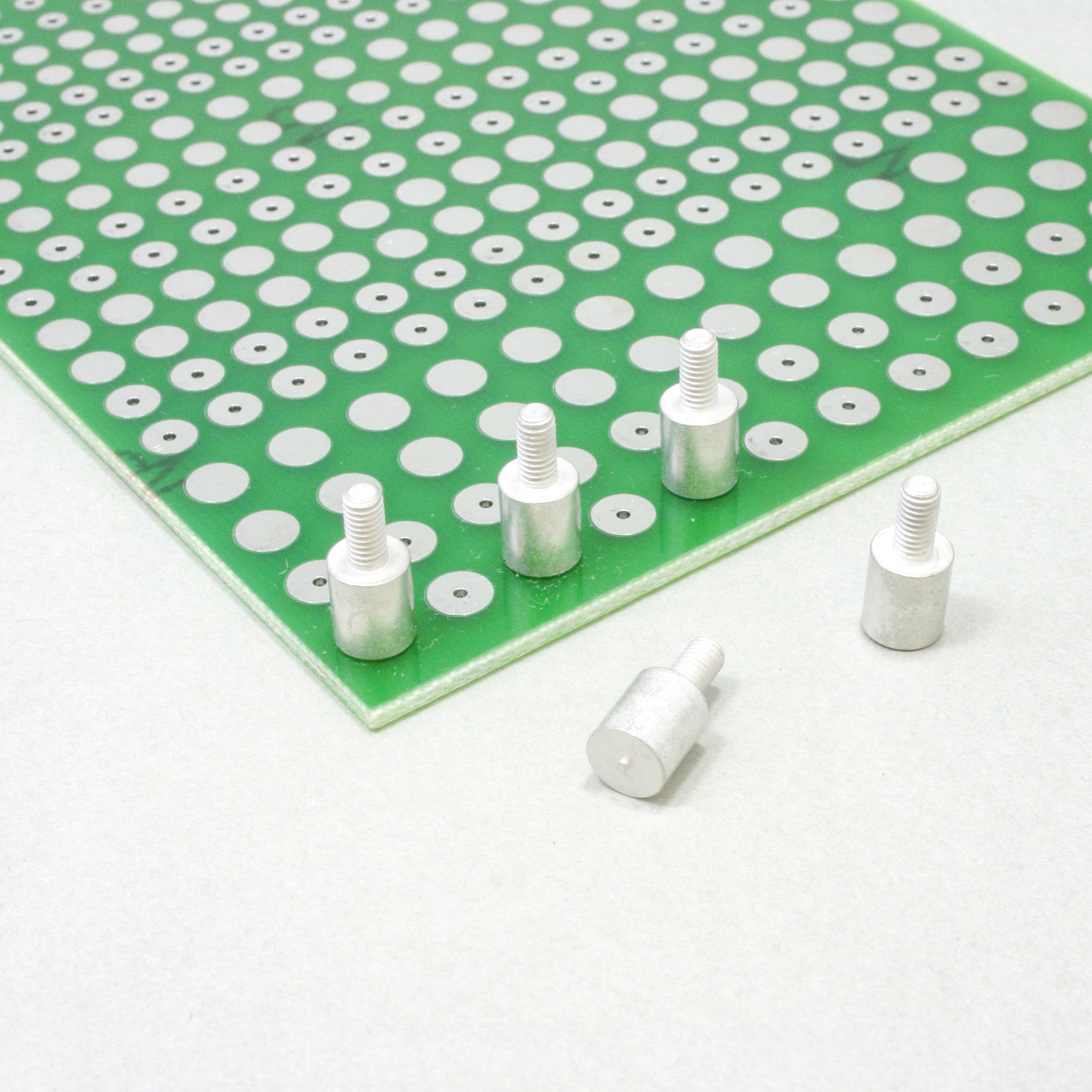 2.6SW-9 自動挿入機用、表面実装用スペーサー 1袋(100個) MAC8