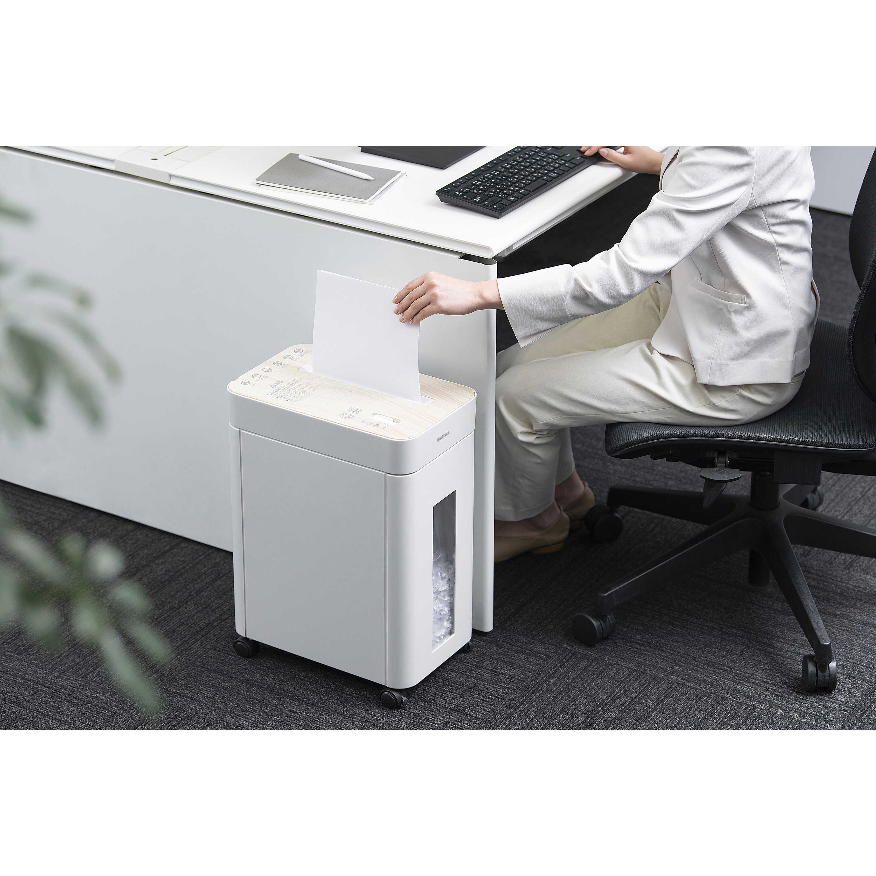 OS-A17C-W オフィスシュレッダー アイリスオーヤマ クロスカット