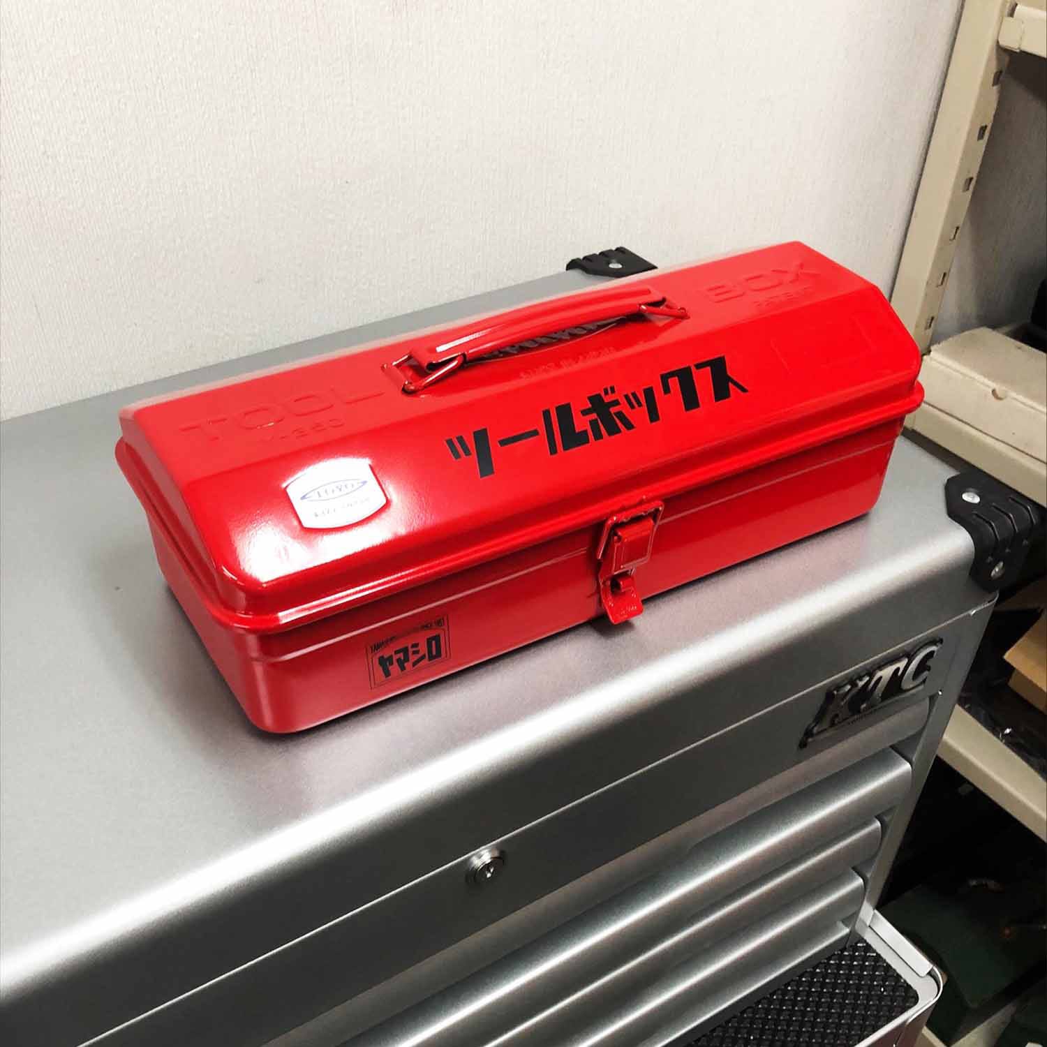 YK032RD YK-032 山型ツールボックス 山城 レッド色 【通販モノタロウ】