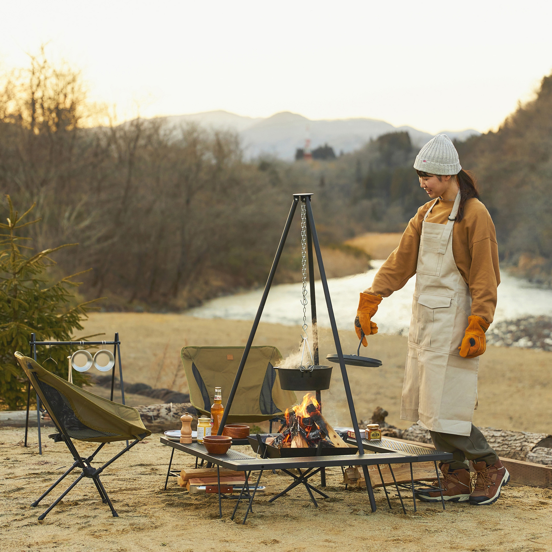 TKB-TB98 焚き火テーブル アイリスオーヤマ 幅980mm奥行980mm高さ270mm