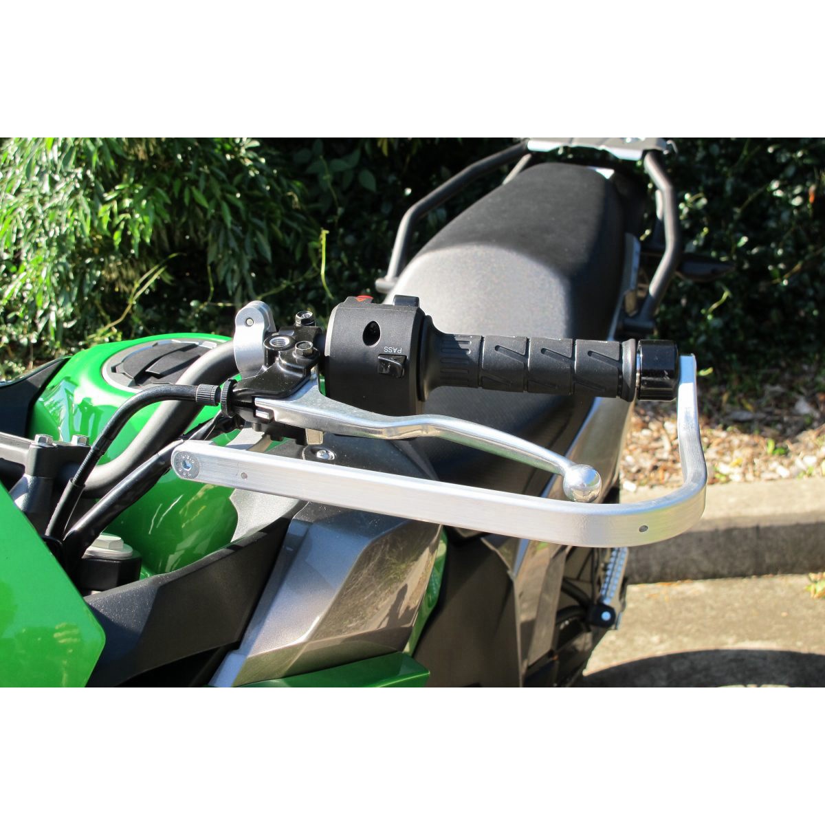 BHG-036-00-NP ハンドルガードキット Two Point Mount Barkbusters