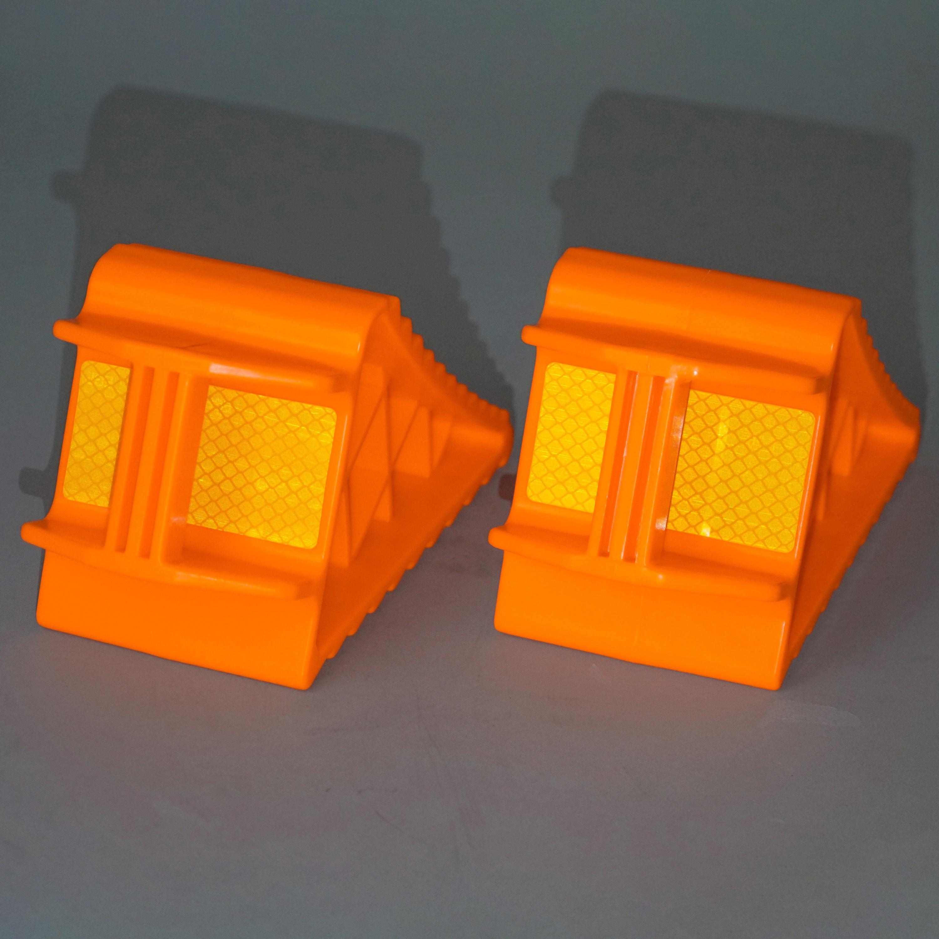 タイヤストッパー PPCP樹脂製 モノタロウ 乗用車・小型トラックなど