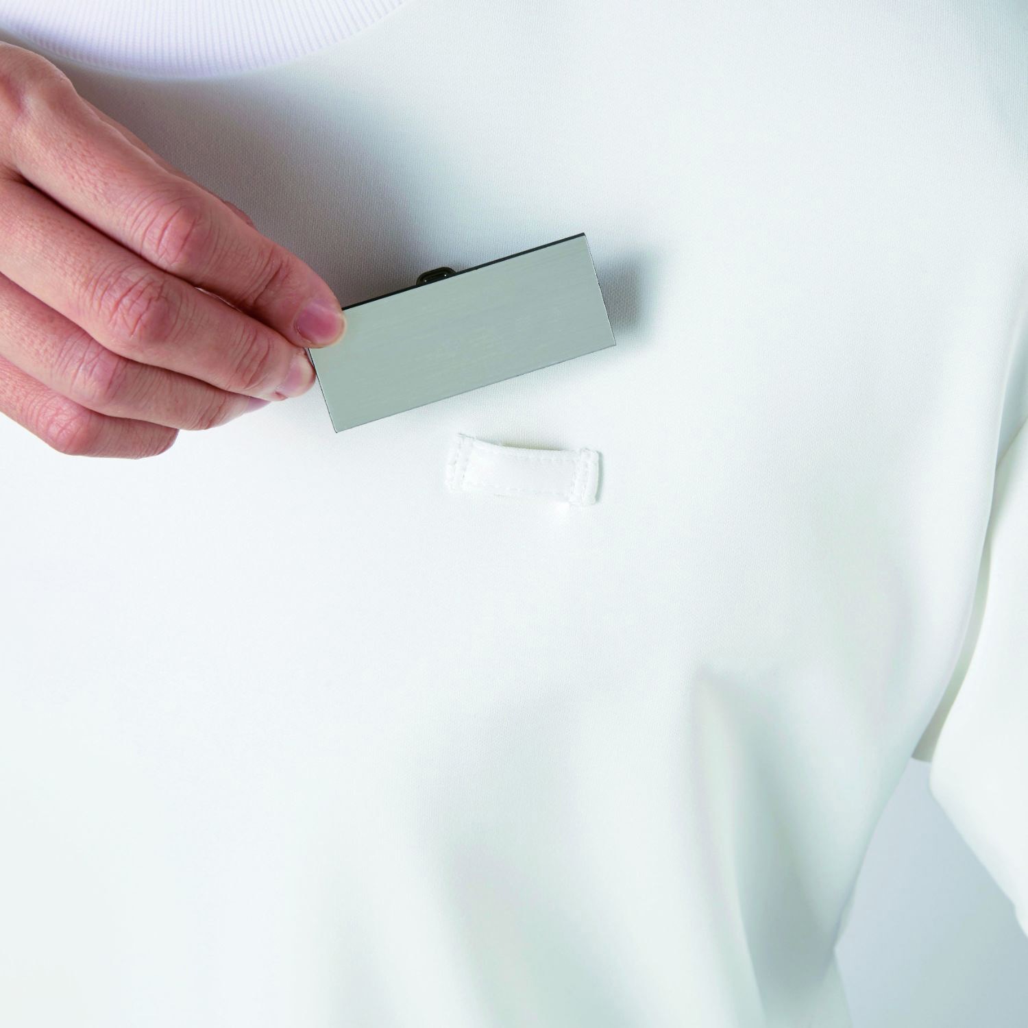 NWT024 ENJOY Noir 長袖ハイネックカットソー カーシーカシマ 混率ポリエステル100% ホワイト色 着丈66cm袖丈56cm  NWT024