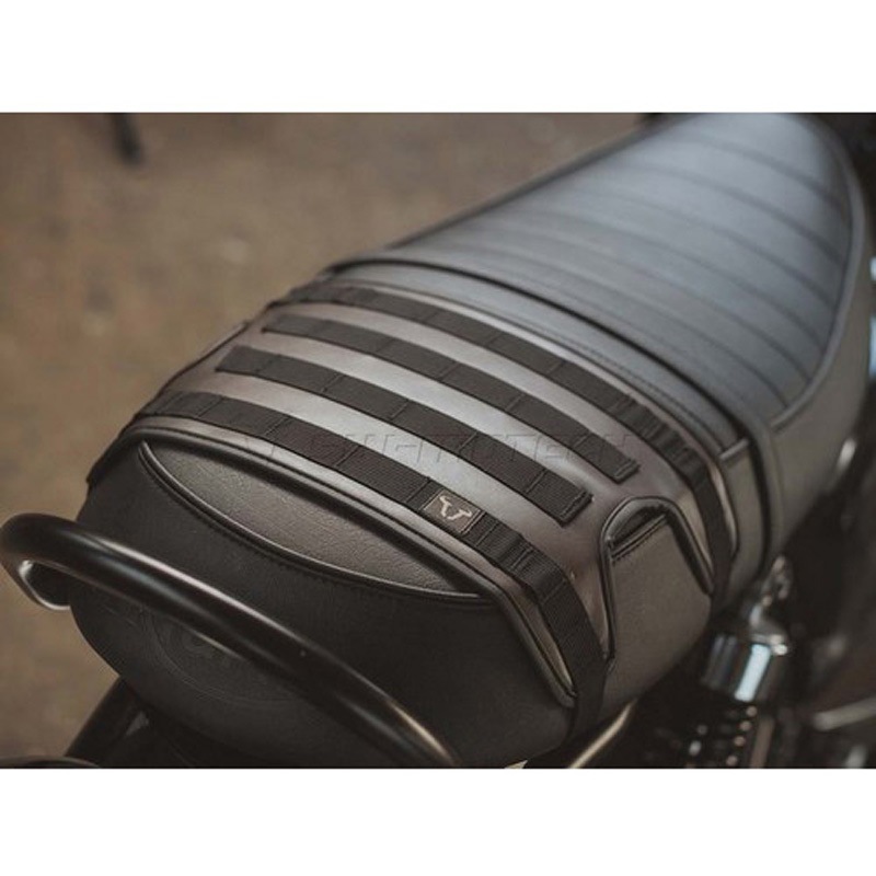 BC.HTA.00.403.10000 「レジェンドギア」 サドルストラップ SLS - ベンチシートホルダー サドルバッグ LS1/LS2用 1個 SW-MOTECH (エスダブリューモテック) 【通販モノタロウ】
