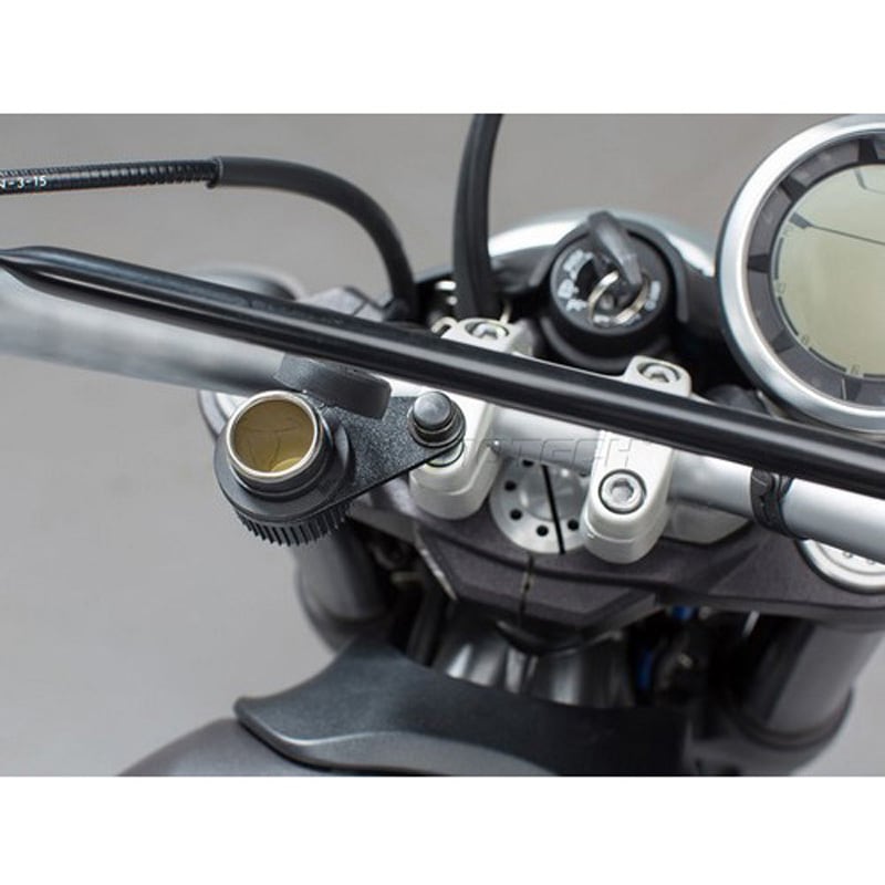 EMA.00.107.12400 シガーライターソケットブラケット M10