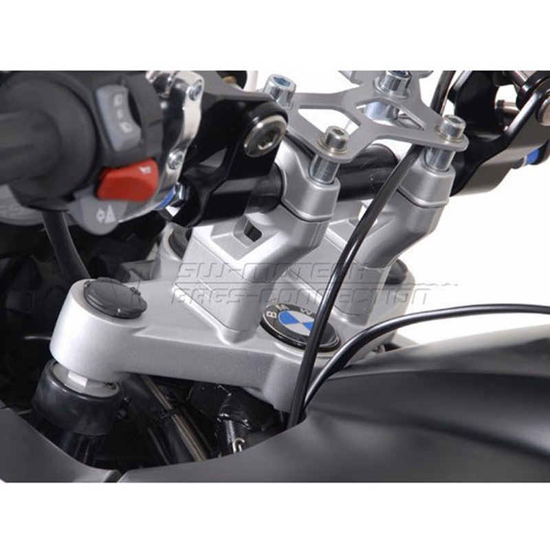 LEH.07.039.117/S ハンドルバーライザー 直径 22mm. 高さ 28mm. ‐シルバー‐ 1個 SW-MOTECH (エスダブリューモテック) 【通販モノタロウ】 9,346円