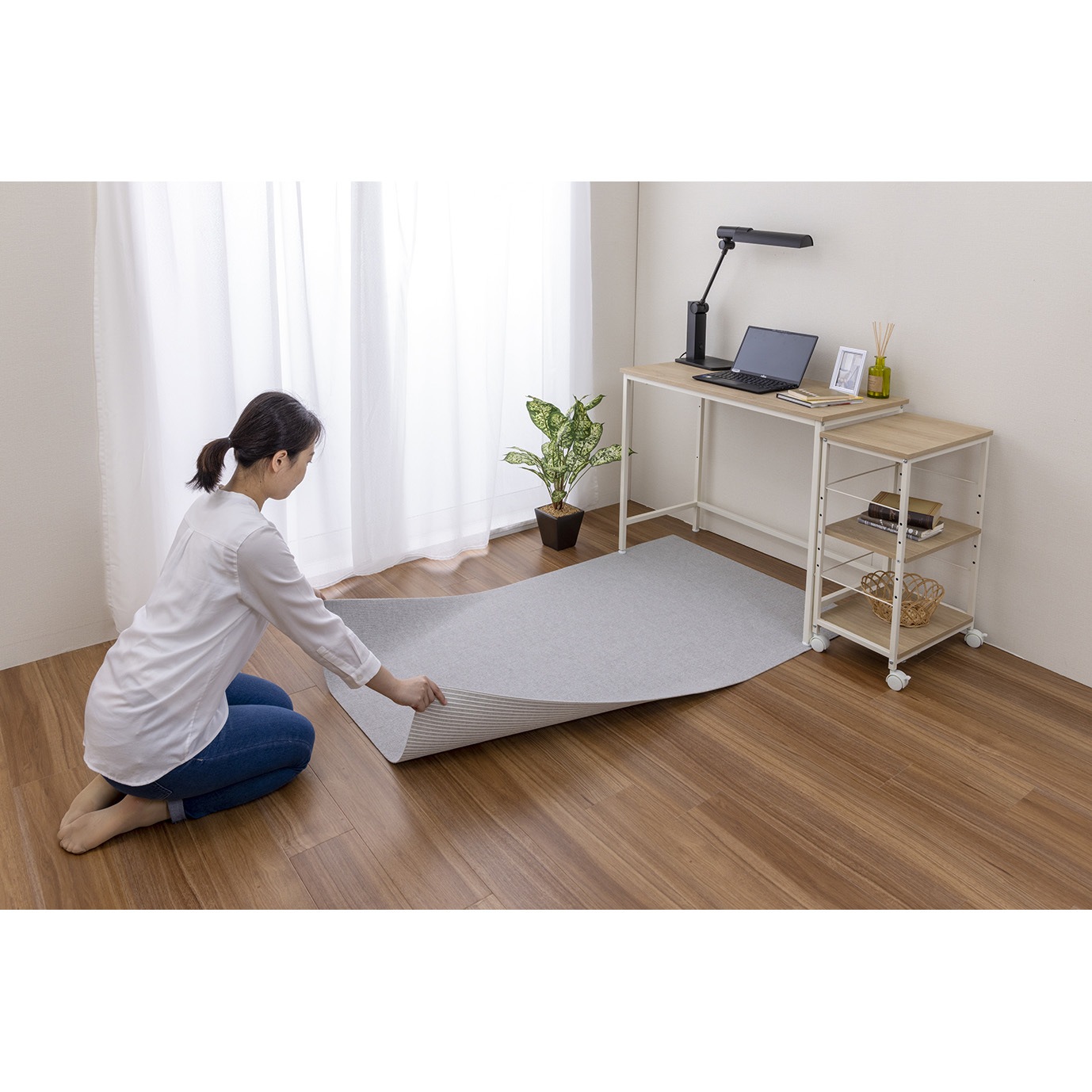 KX-80 おくだけ吸着デスク足元マット ロング160×90cm サンコー[日用品