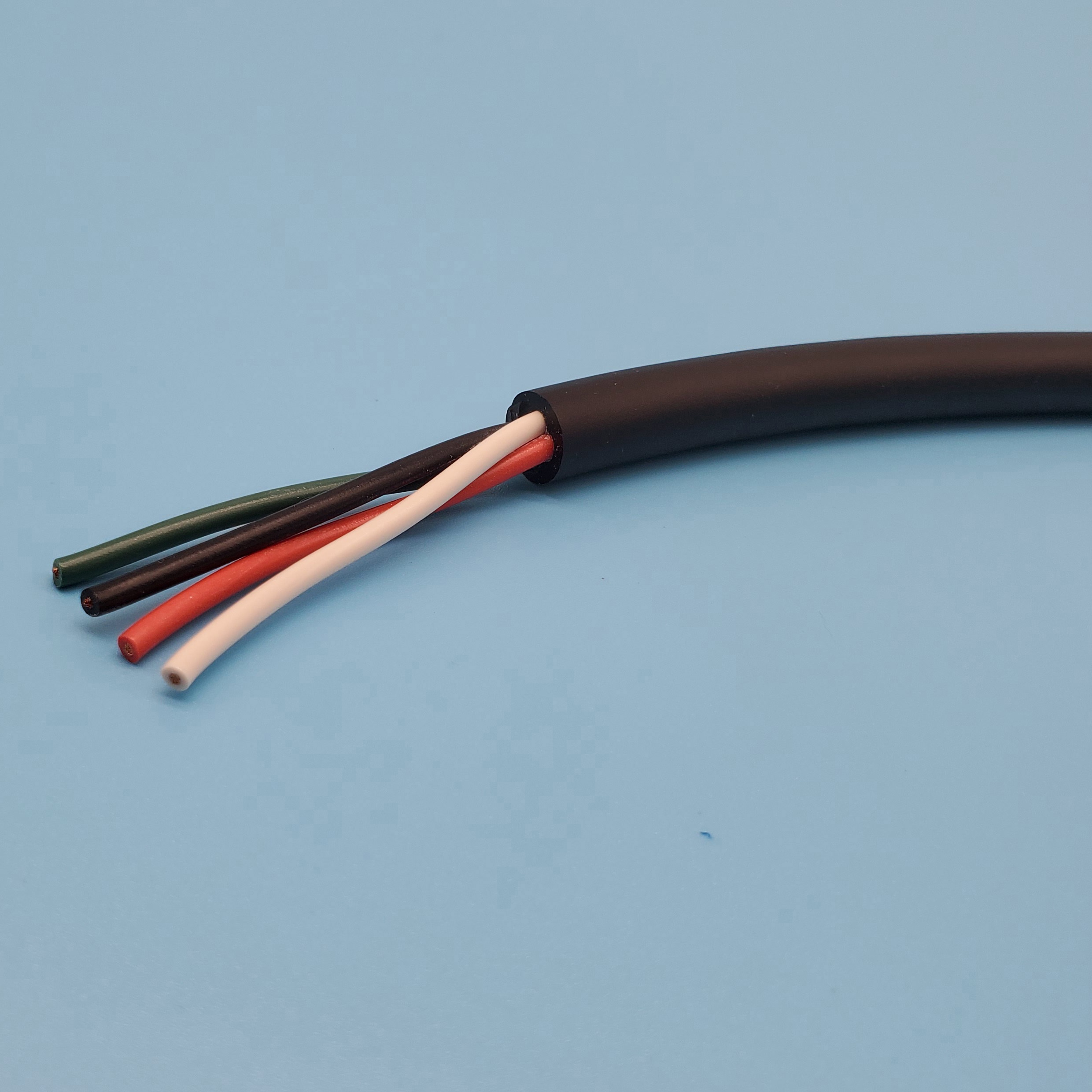SF VCT 0.75X4C クロ SF VCT 0.75X4C 品川電線 黒色 600V
