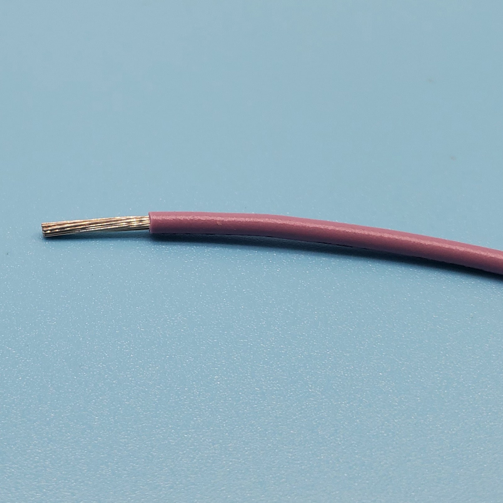 UL1007 AWG18 ムラサキ UL1007 AWG18 1本(305m) 品川電線 【通販 UL1007 AWG18 ムラサキ UL1007 AWG18 1本(305m) 品川電線 【通販
