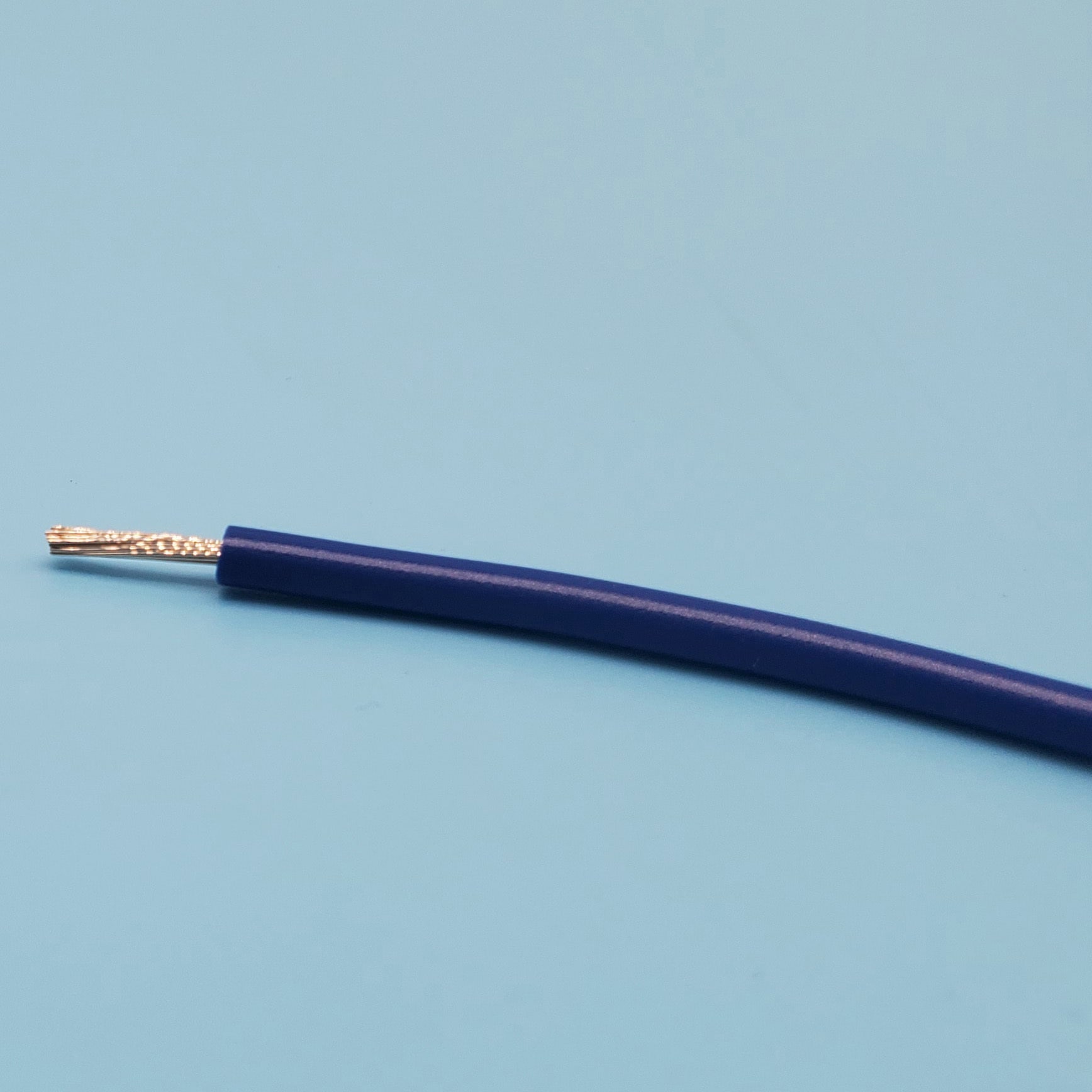 UL1015 AWG24 アオ UL1015 AWG24 1本(305m) 品川電線 【通販モノタロウ】