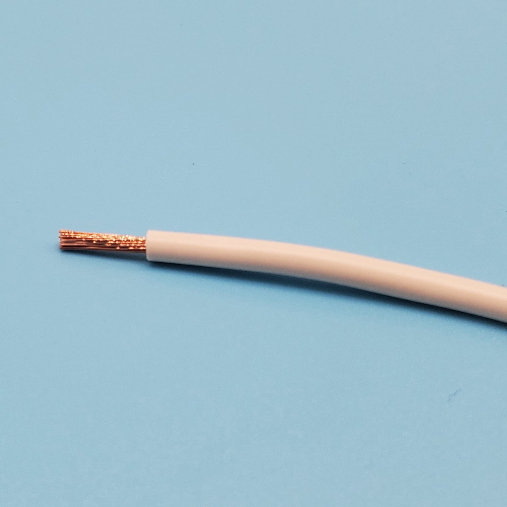 KIV 1.25SQ シロ KIV 1.25SQ 品川電線 600V
