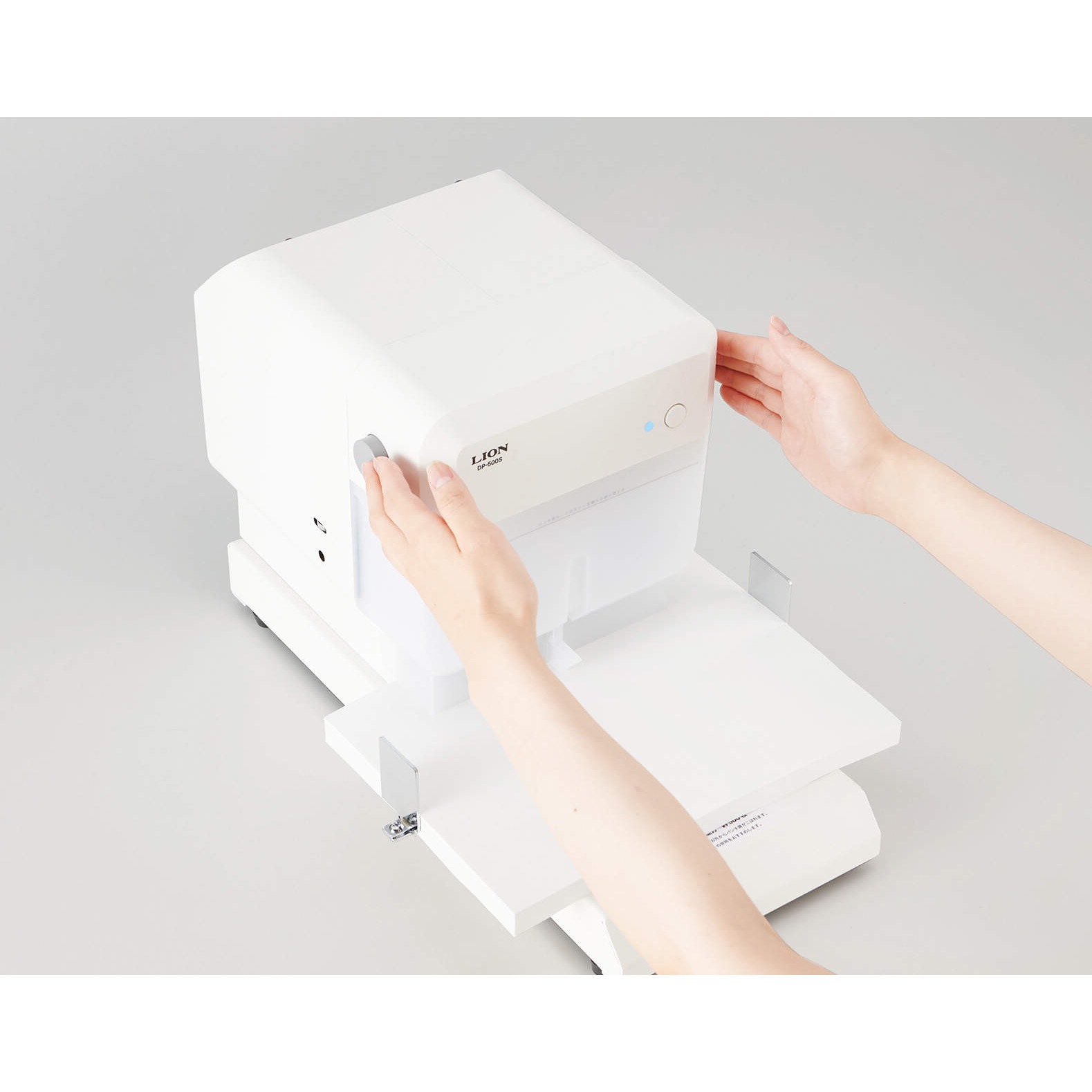 DP-500S 電動パンチ 1台 LION (ライオン事務器) 【通販モノタロウ】