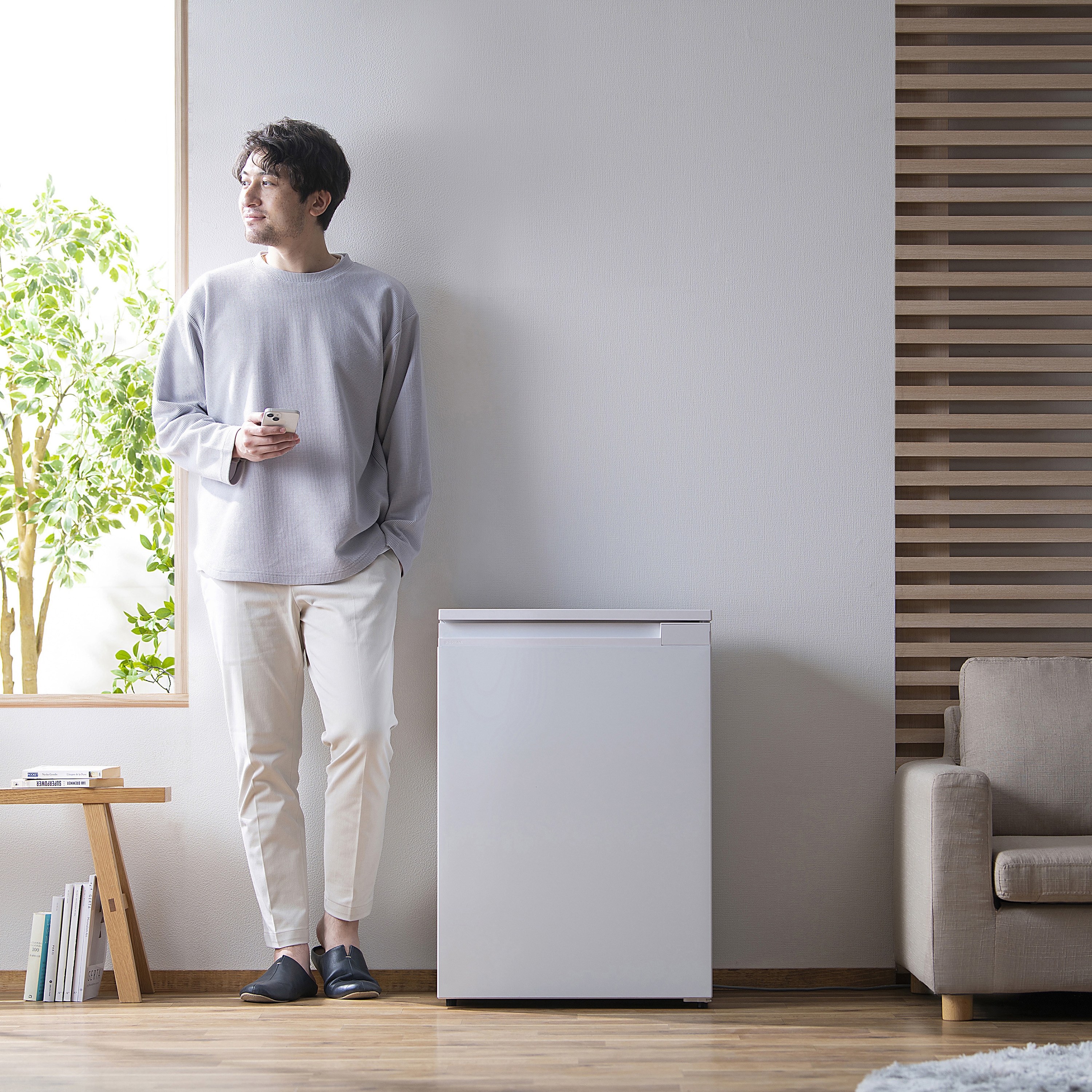 IRSN-7A-W 奥行スリム冷蔵庫 66L アイリスオーヤマ ホワイト色 IRSN-7A