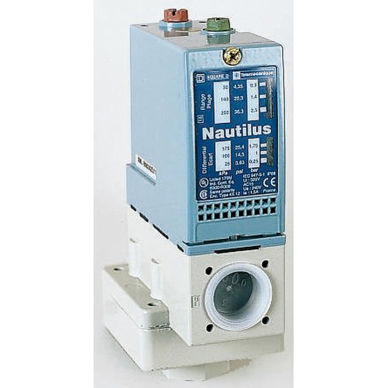 XMLB004A2S12 Telemecanique Sensors， 圧力センサ， 差動 TELEMECANIQUE SENSORS リレー IP66  1個 XMLB004A2S12