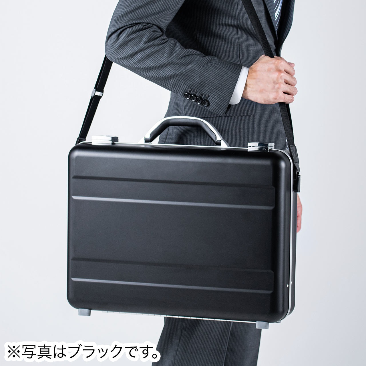 ミカの置物 光沢のある黒と銀 200-BAG155GM アルミアタッシュケース 1個 サンワダイレクト 【通販