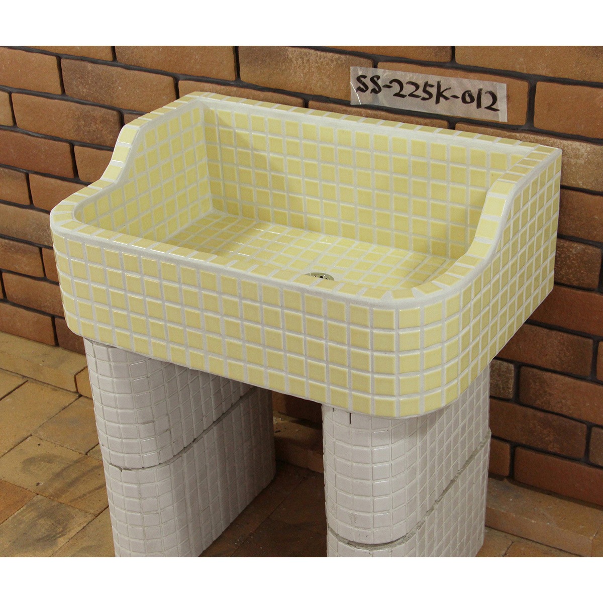 nagasi-ss-225k-012 昭和レトロ流し台SSサイズレギュラーカラー 1セット 玉川窯業 【通販モノタロウ】 29,237円