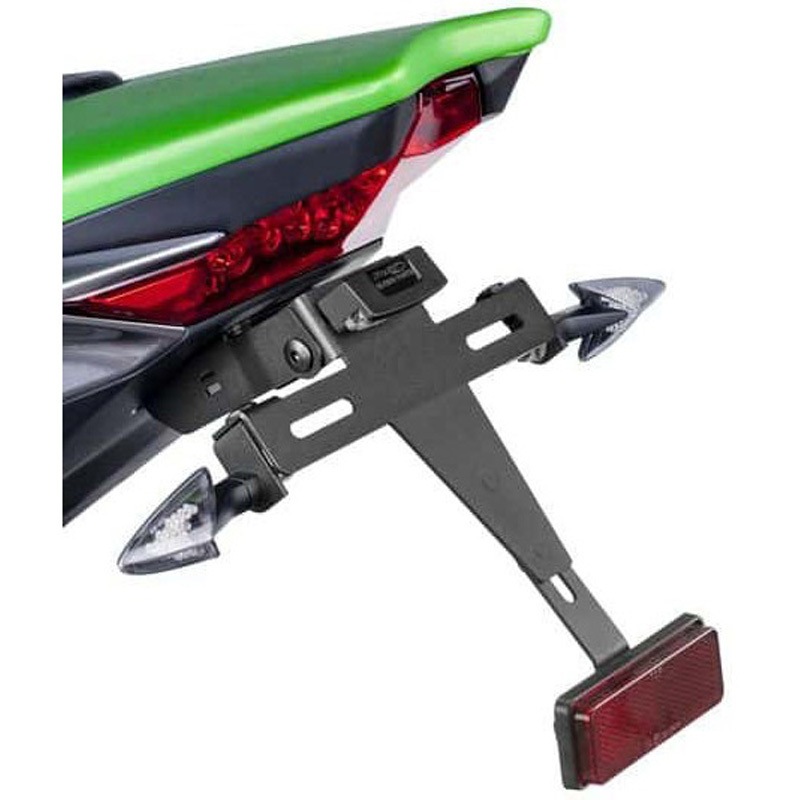 7102N ライセンス プレート ホルダー | 7102 Puig (プーチ) ブラック色