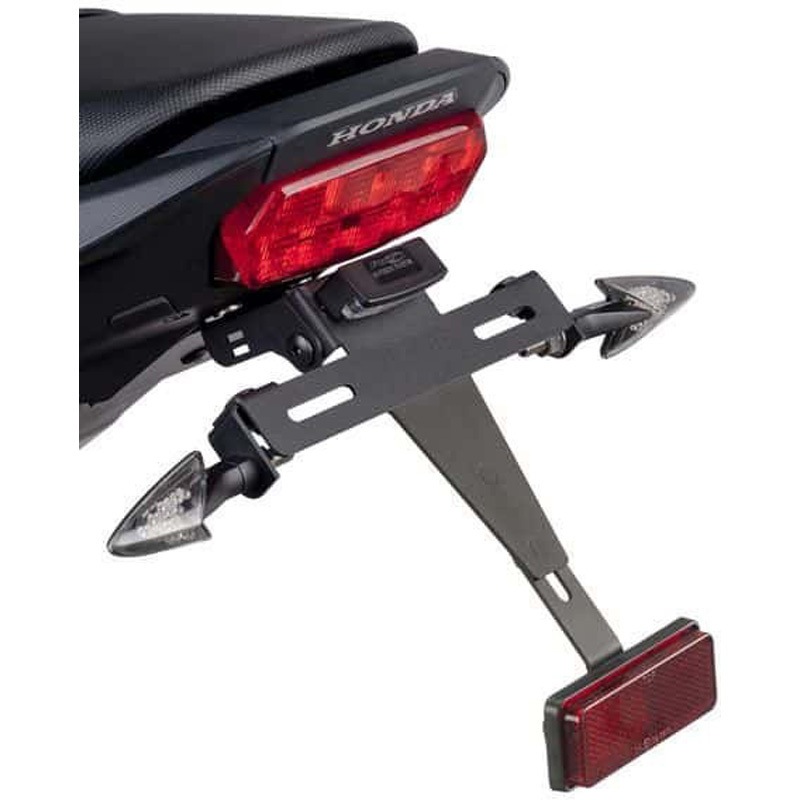 7100N ライセンス プレート ホルダー | 7100 Puig (プーチ) ブラック色 11,535円