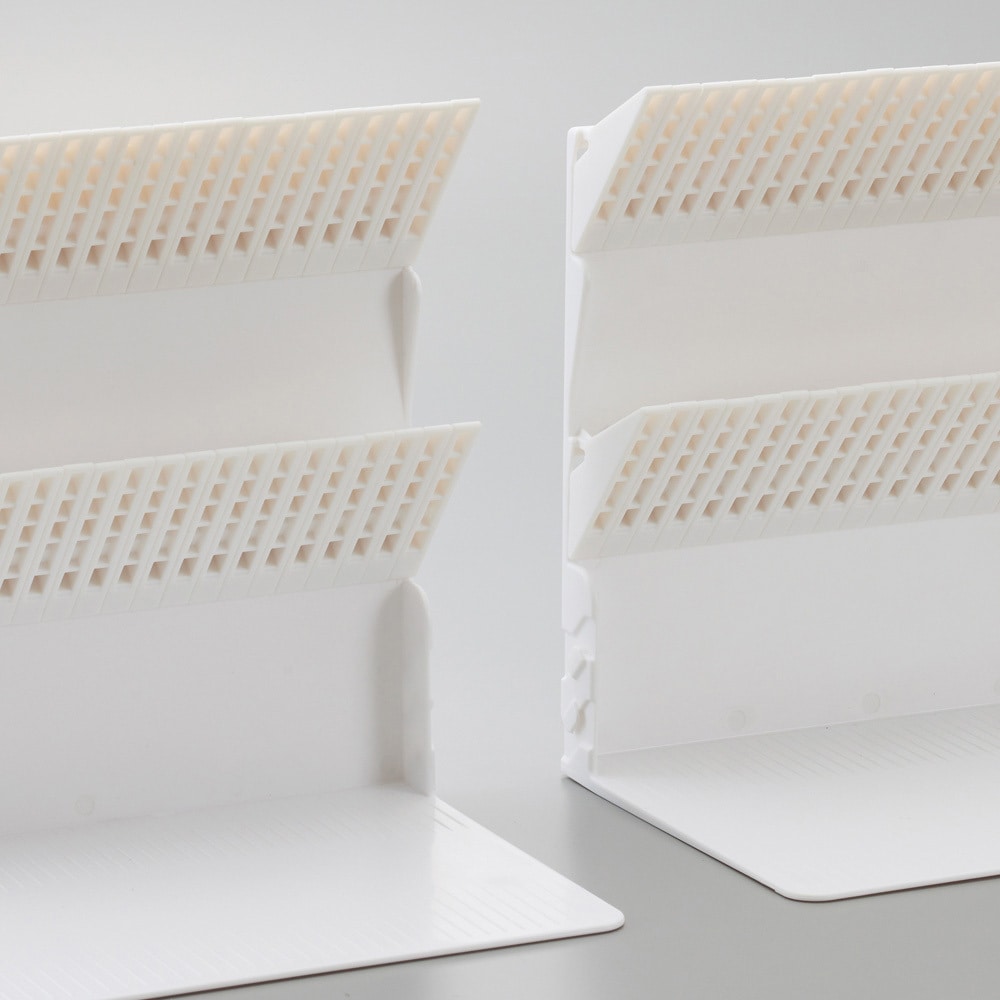 A3577-24 1冊でも倒れないブックスタンド A4 リヒトラブ 黒色 1台